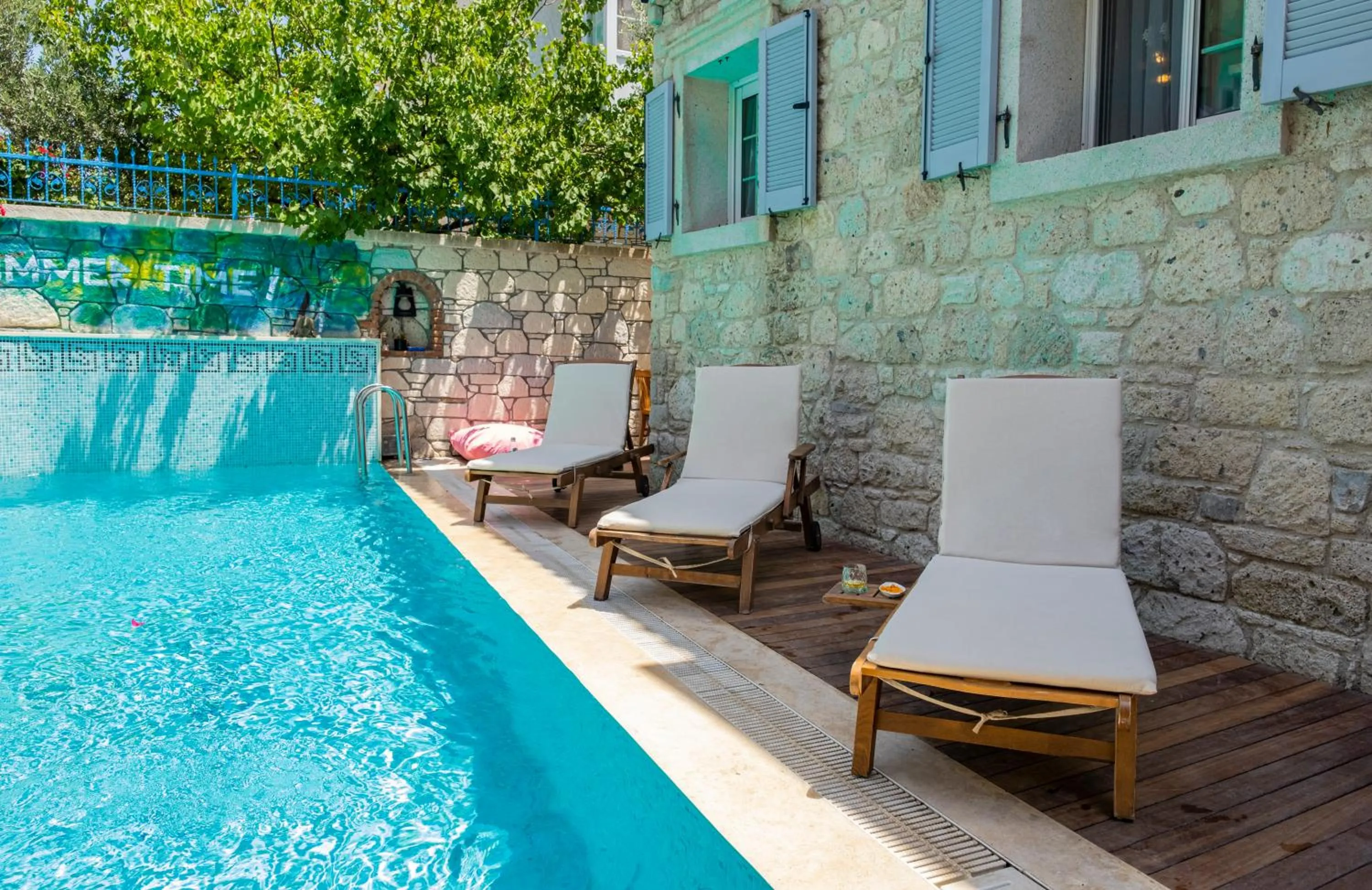 Swimming pool in PROVENCE MANSİON ALAÇATI