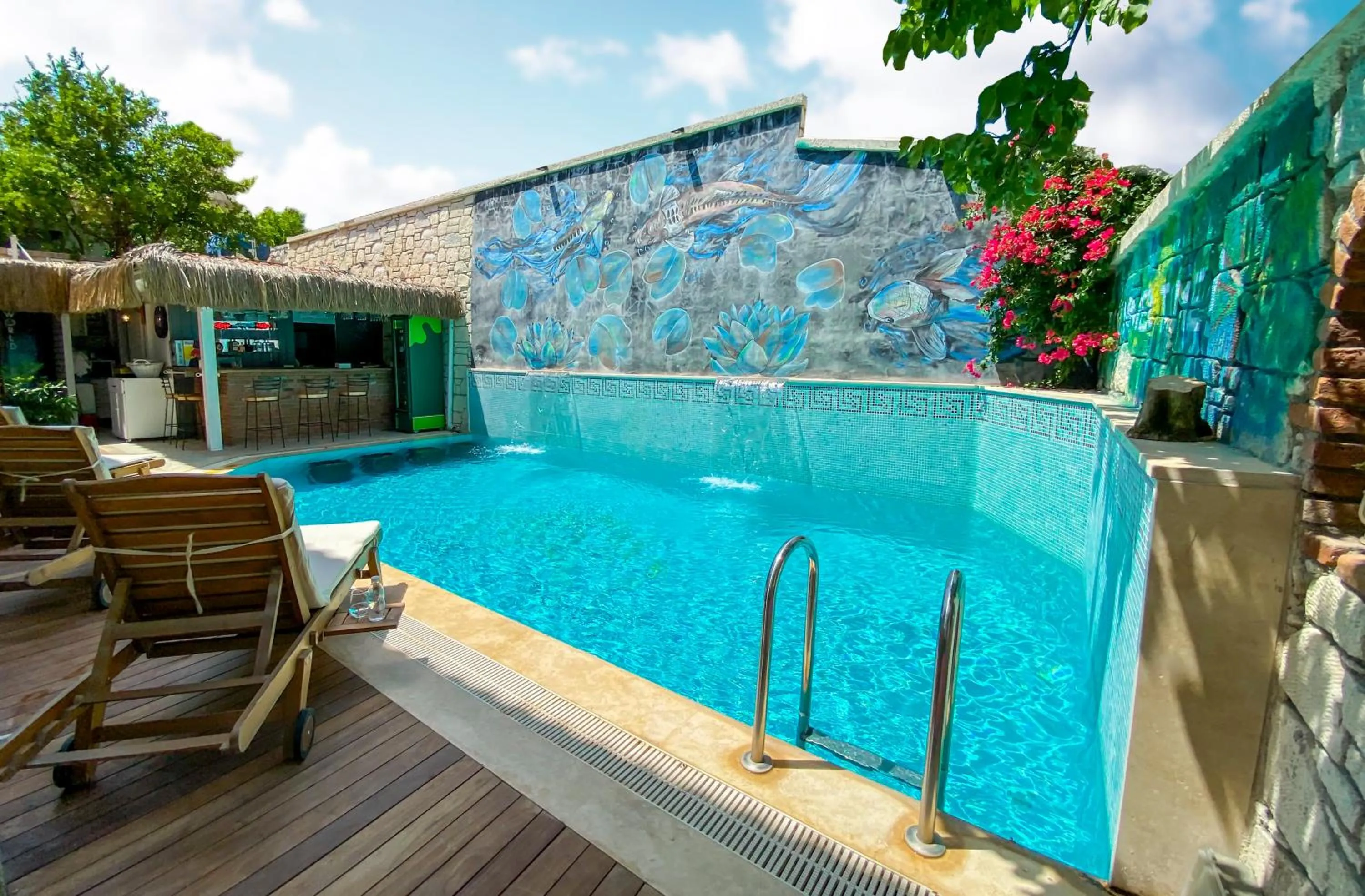 Swimming pool in PROVENCE MANSİON ALAÇATI