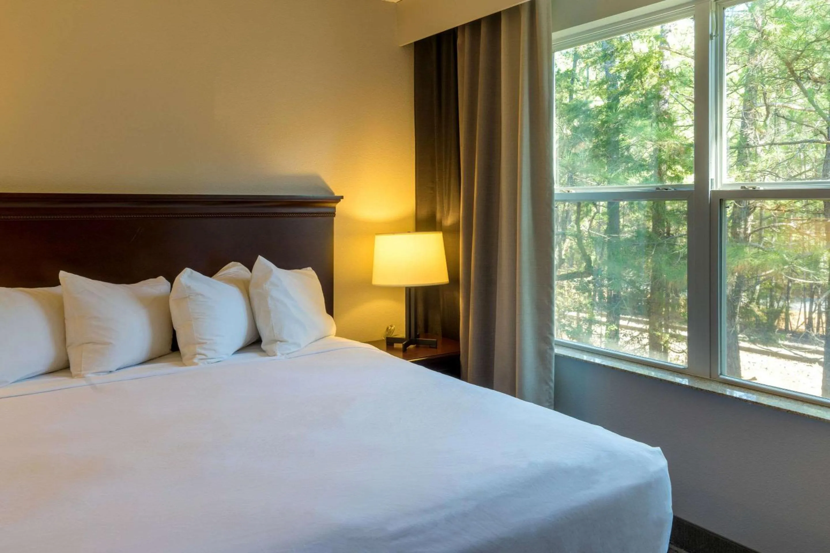 Bedroom, Bed in Country Inn & Suites by Radisson, Doswell Kings Dominion , VA