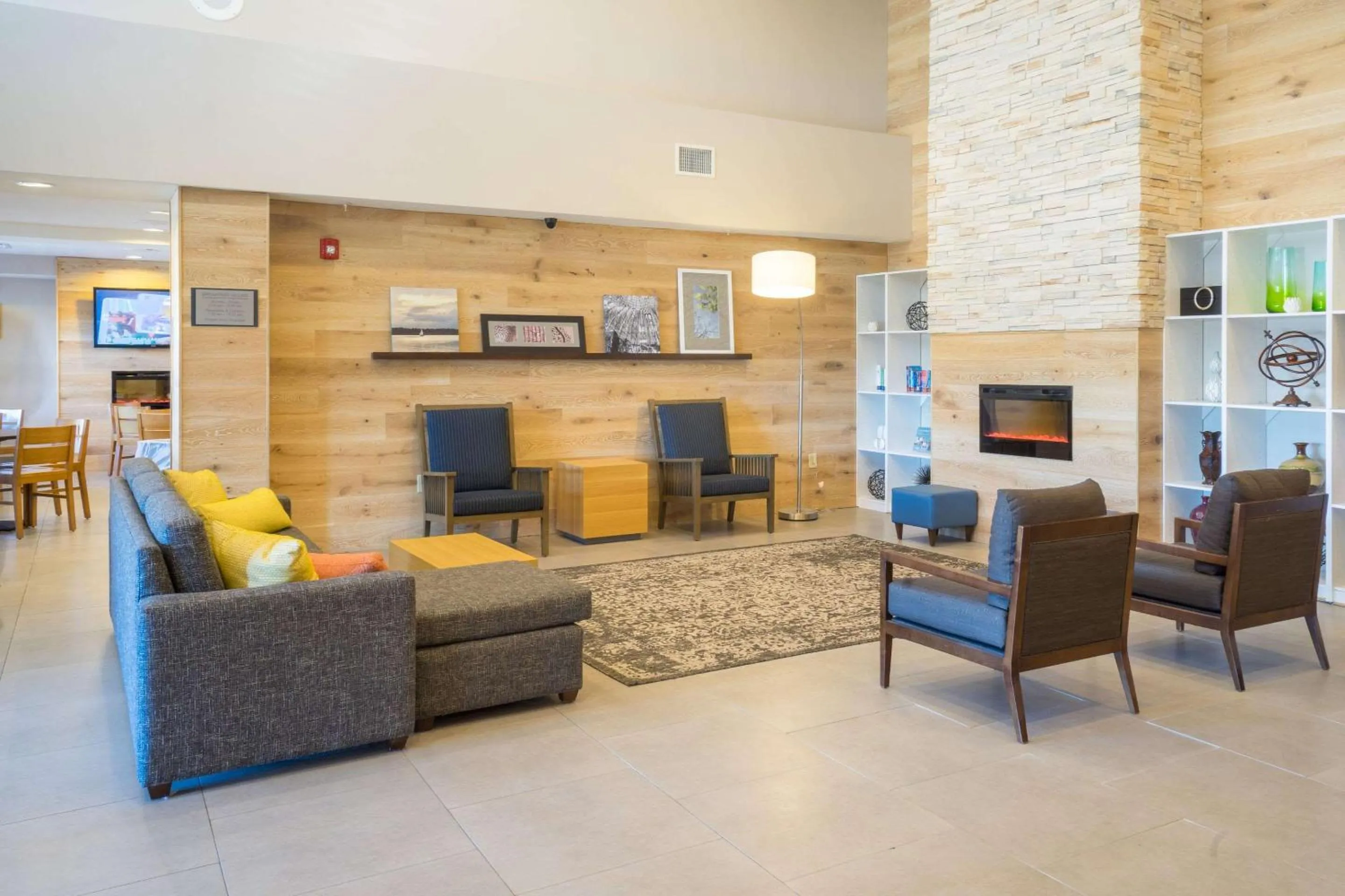 Lobby or reception in Country Inn & Suites by Radisson, Doswell Kings Dominion , VA