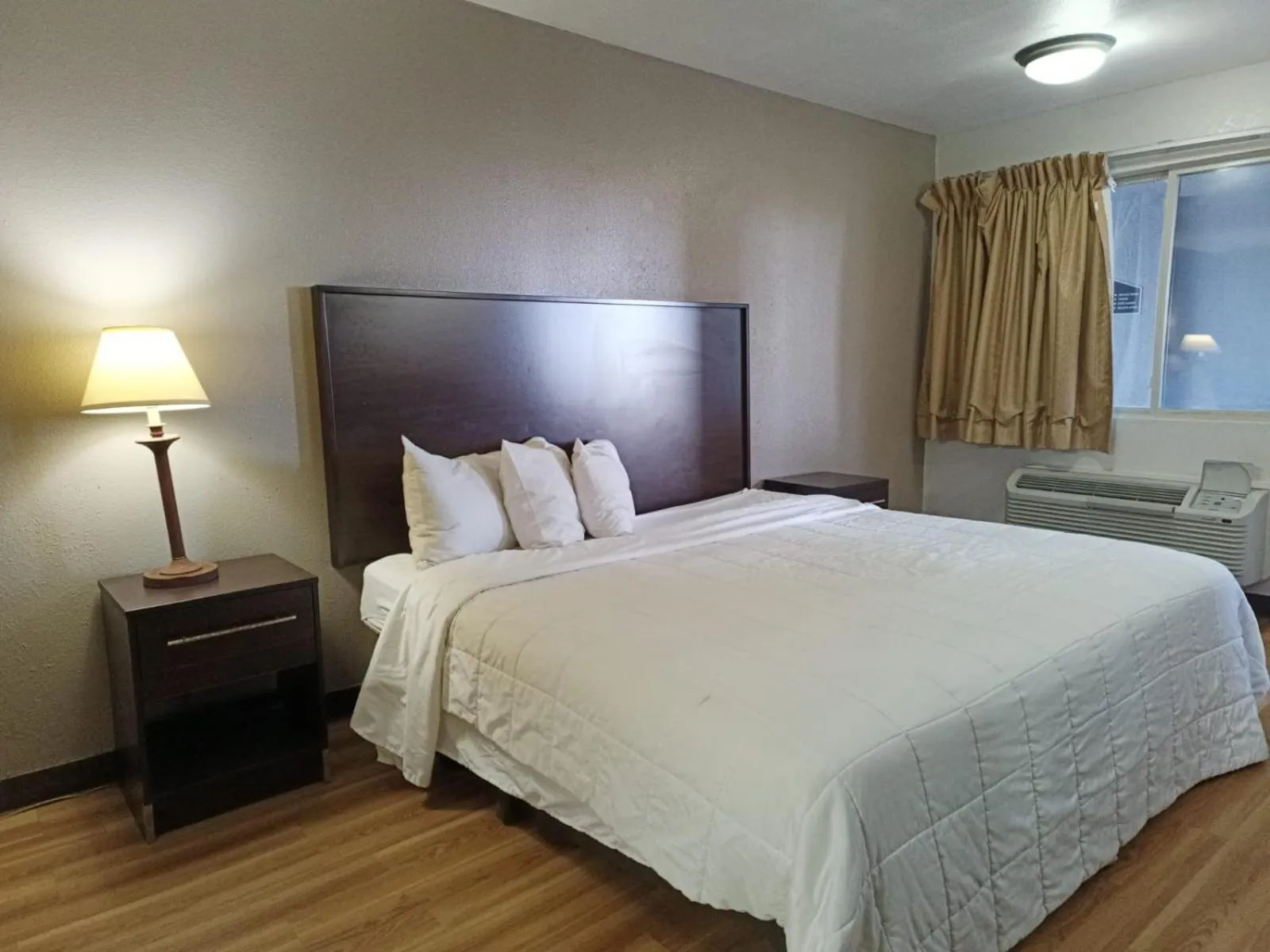 Bedroom, Bed in Travelers inn by OYO Wichita Falls
