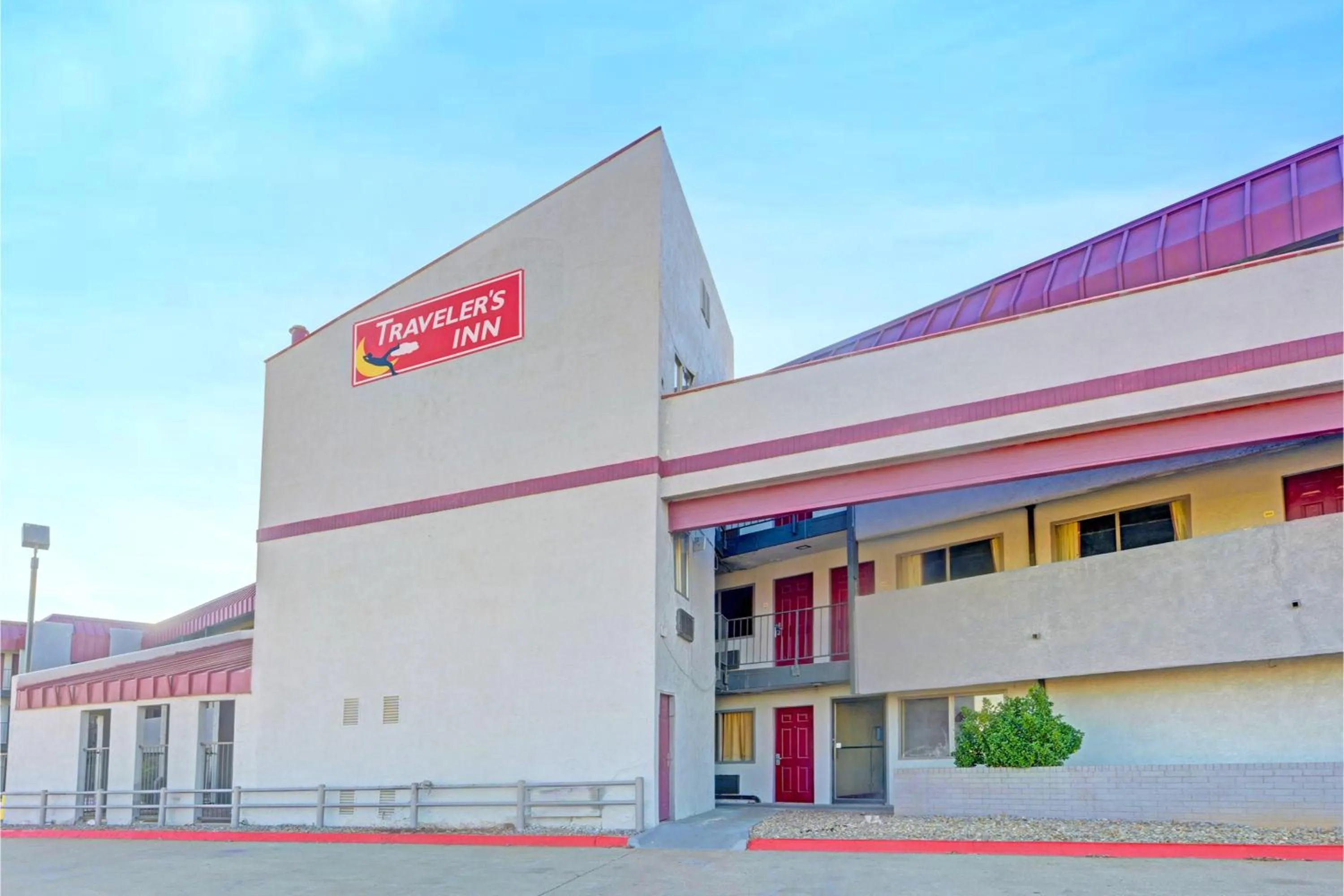 Facade/entrance in Travelers inn by OYO Wichita Falls