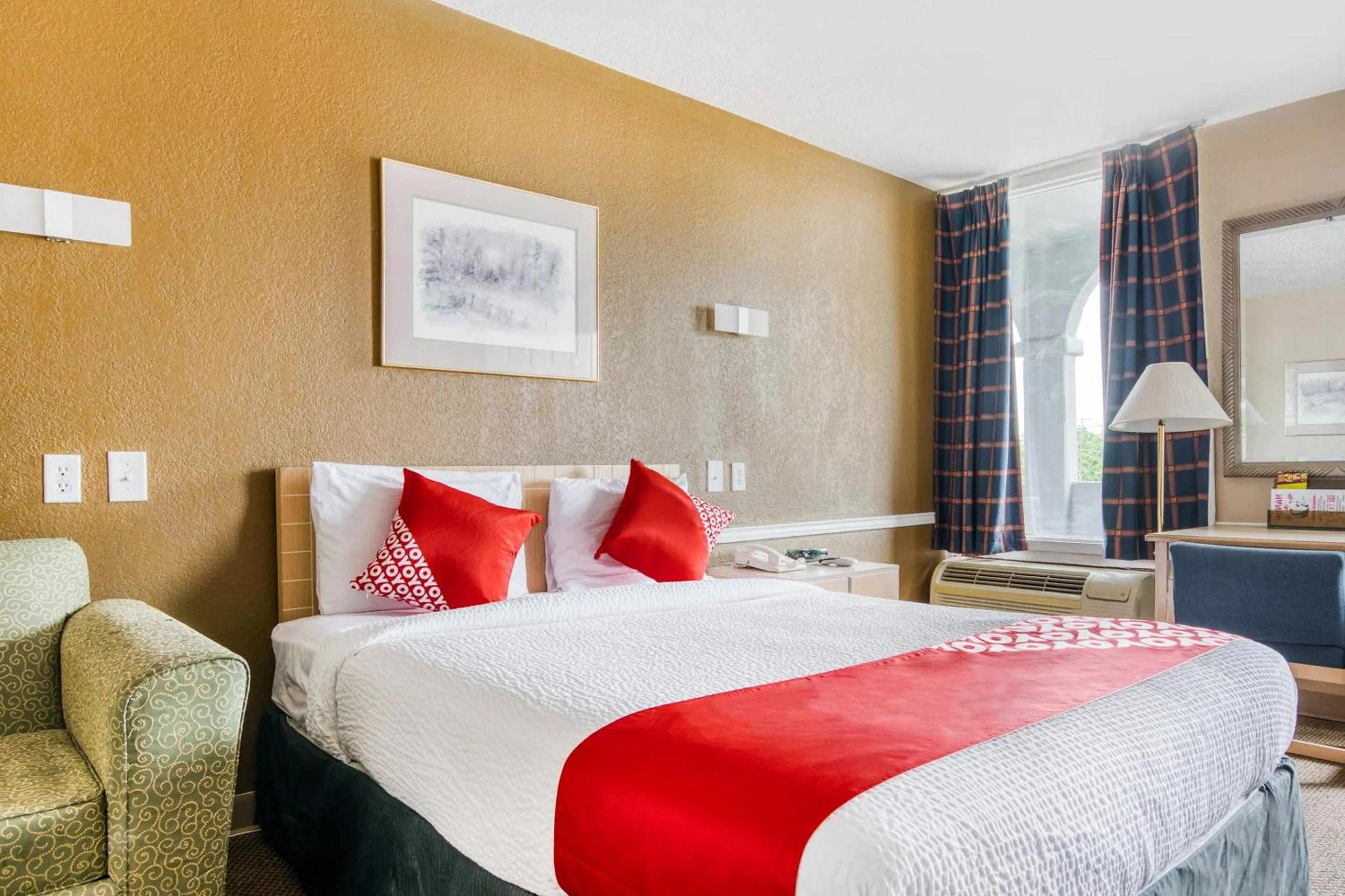 Bedroom, Bed in OYO Hotel Wichita Falls - Downtown