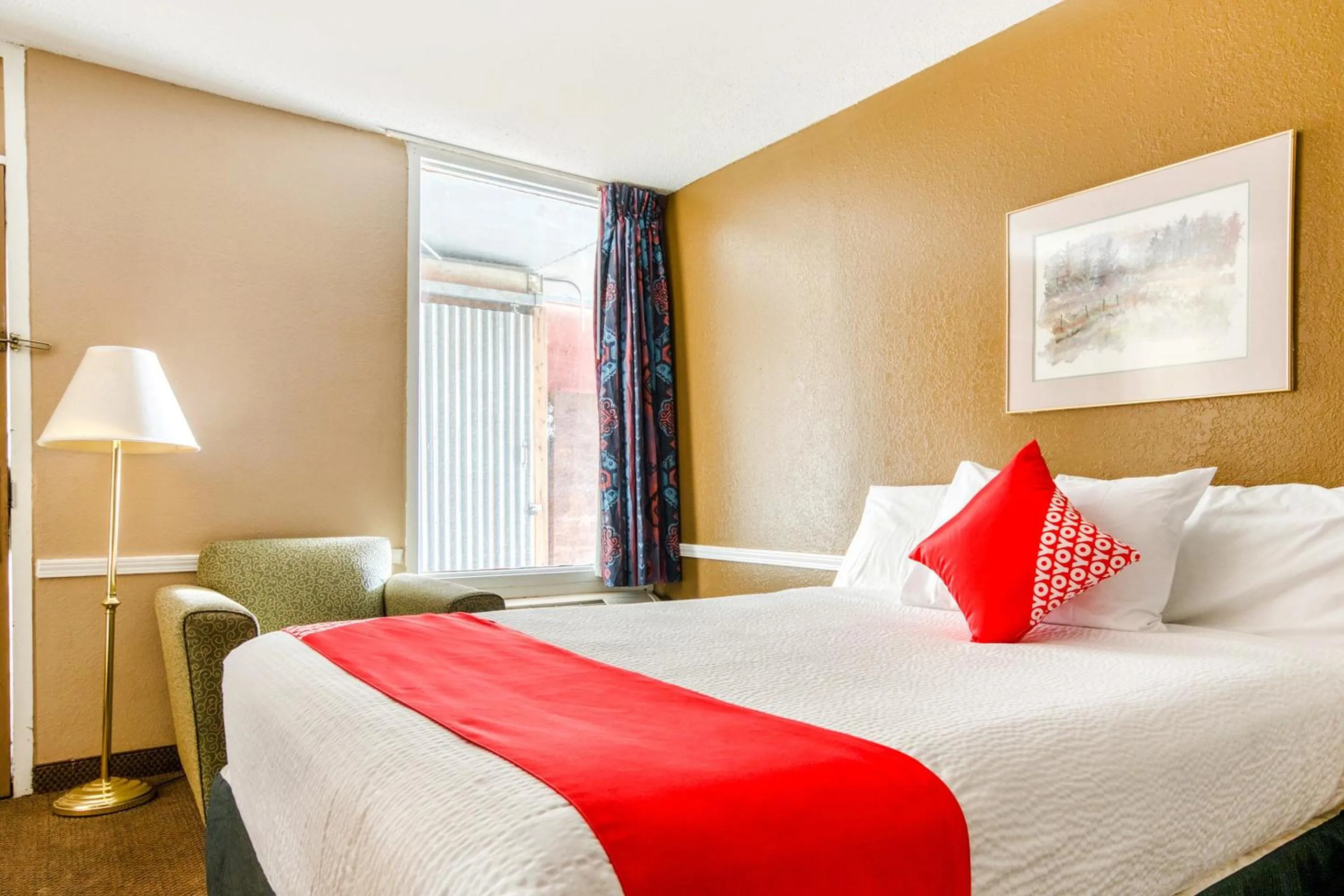 Bedroom, Bed in OYO Hotel Wichita Falls - Downtown