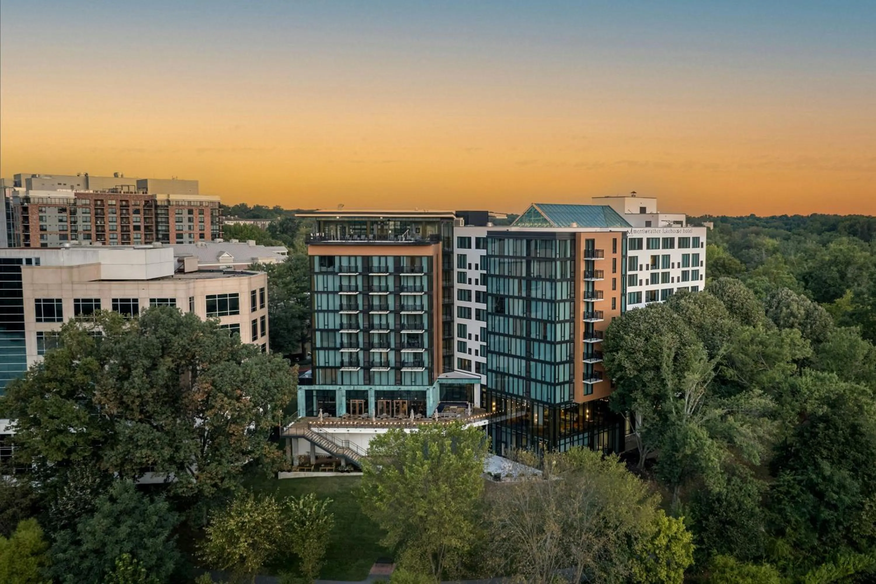 Property building in Merriweather Lakehouse Hotel, Autograph Collection