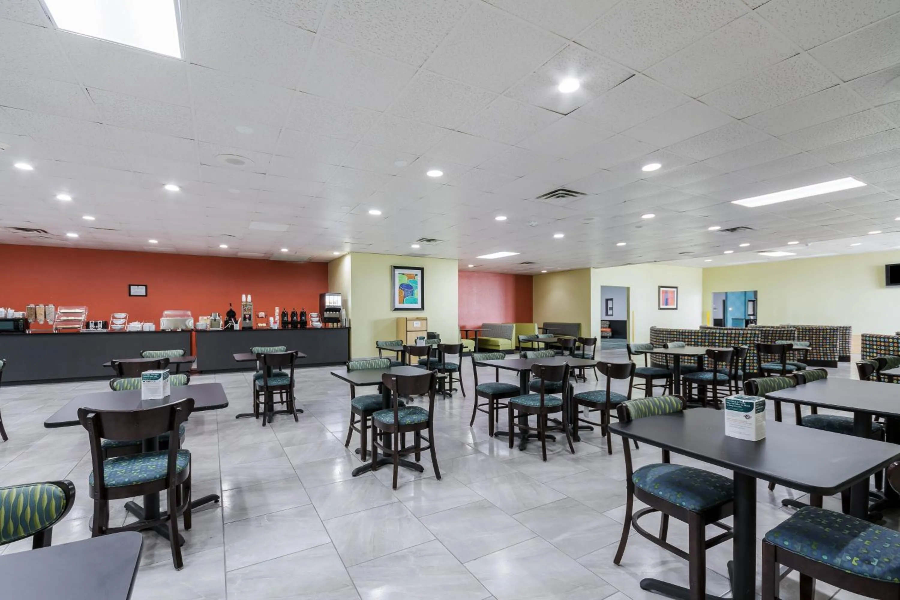 Breakfast in Days Inn by Wyndham Oklahoma City Bricktown