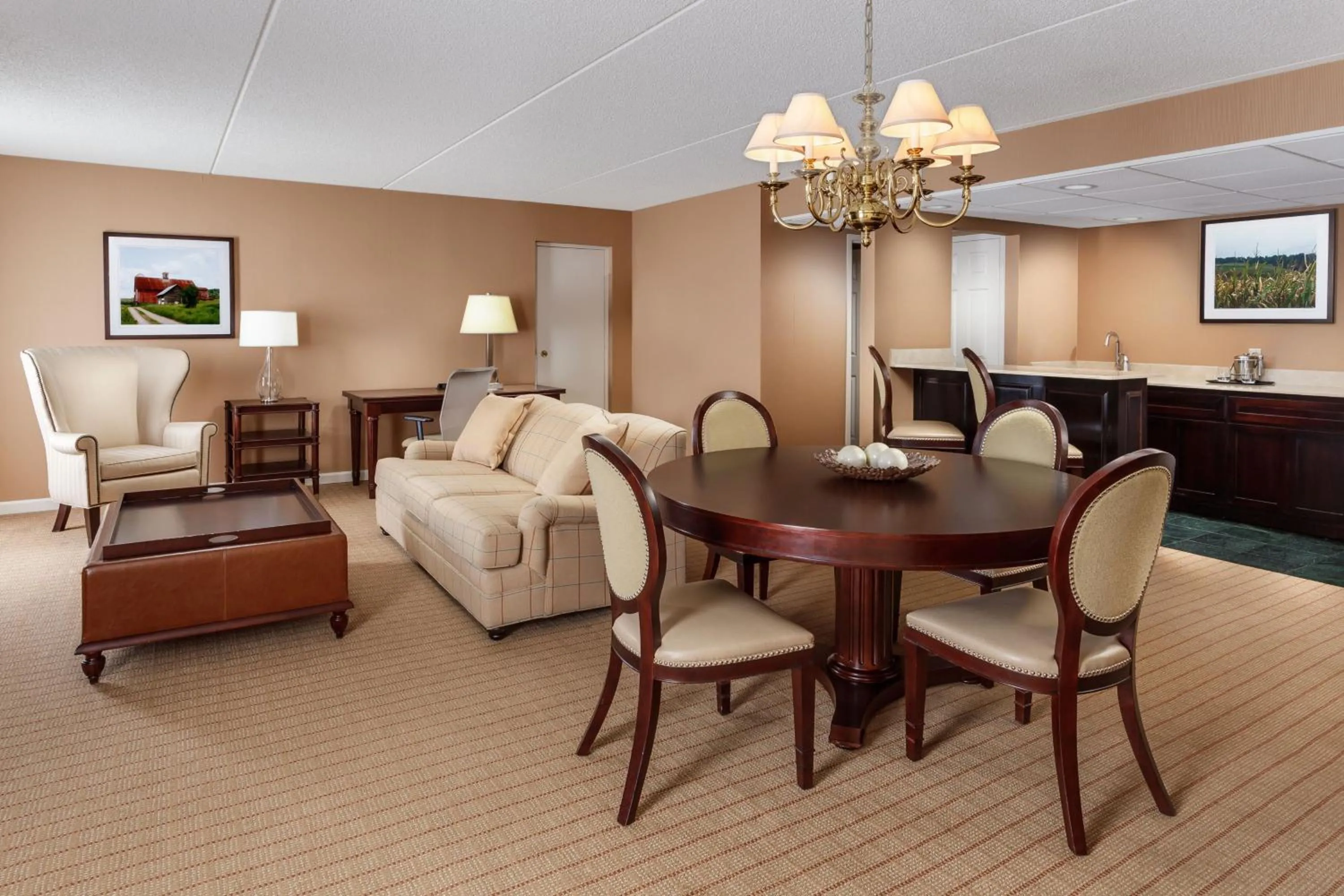 Photo of the whole room in Sheraton Great Valley Hotel