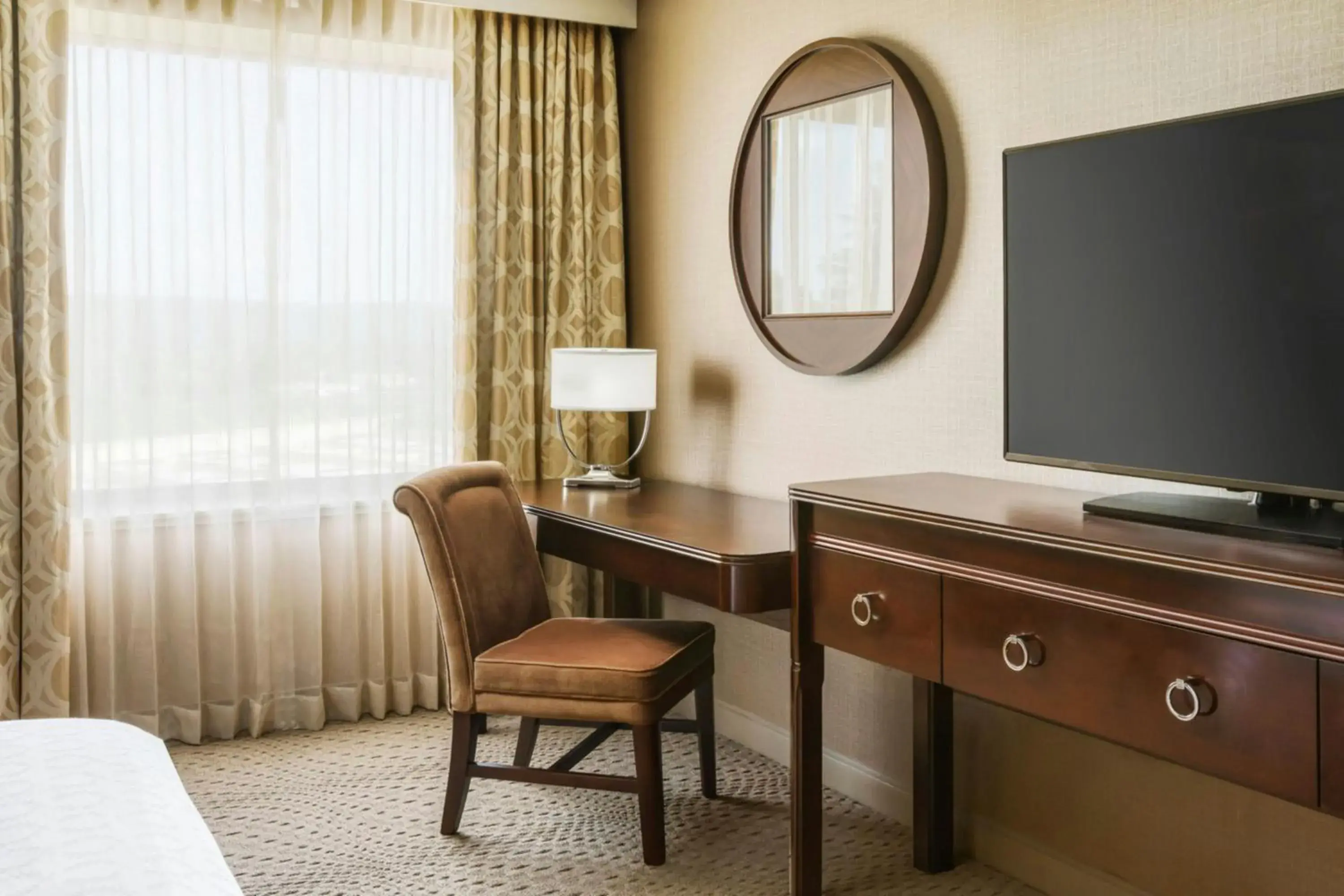 King Room with Sofa Bed in Sheraton Great Valley Hotel King Room with Sofa Bed in Sheraton Great Valley Hotel