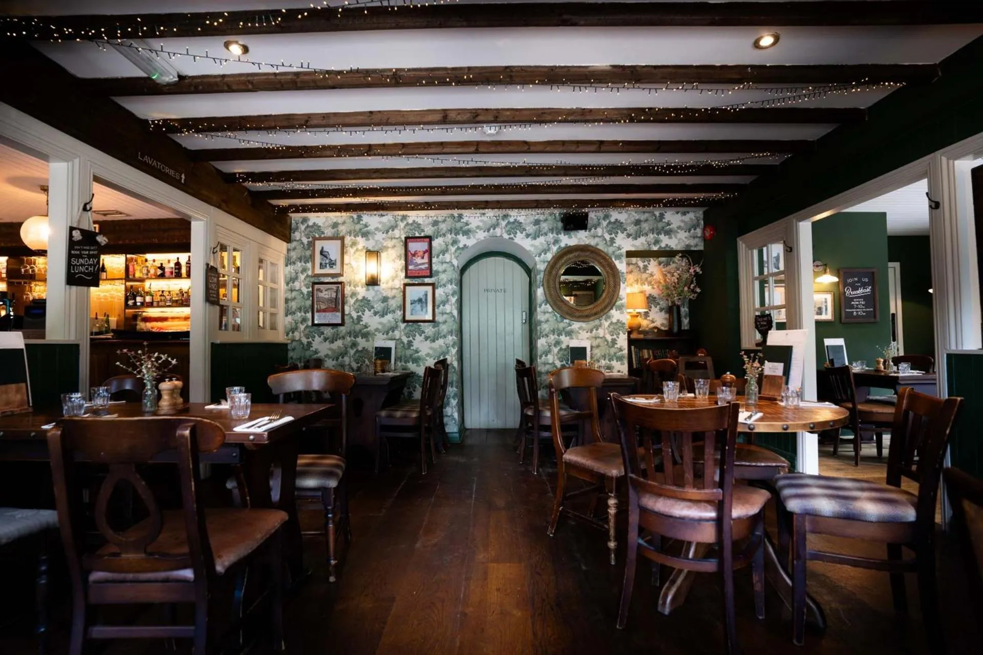 Restaurant/places to eat in The Princess Royal