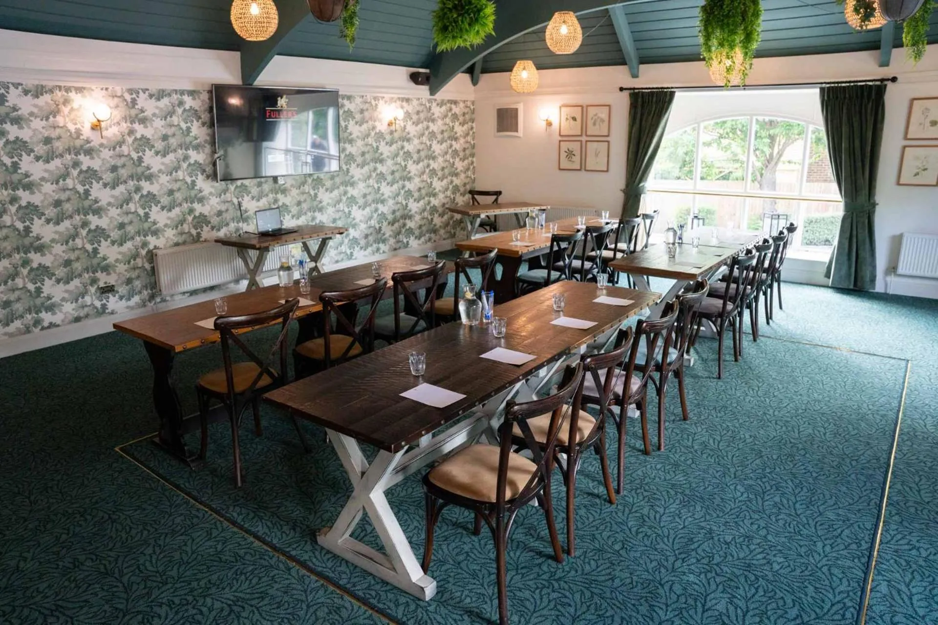 Restaurant/places to eat in The Princess Royal