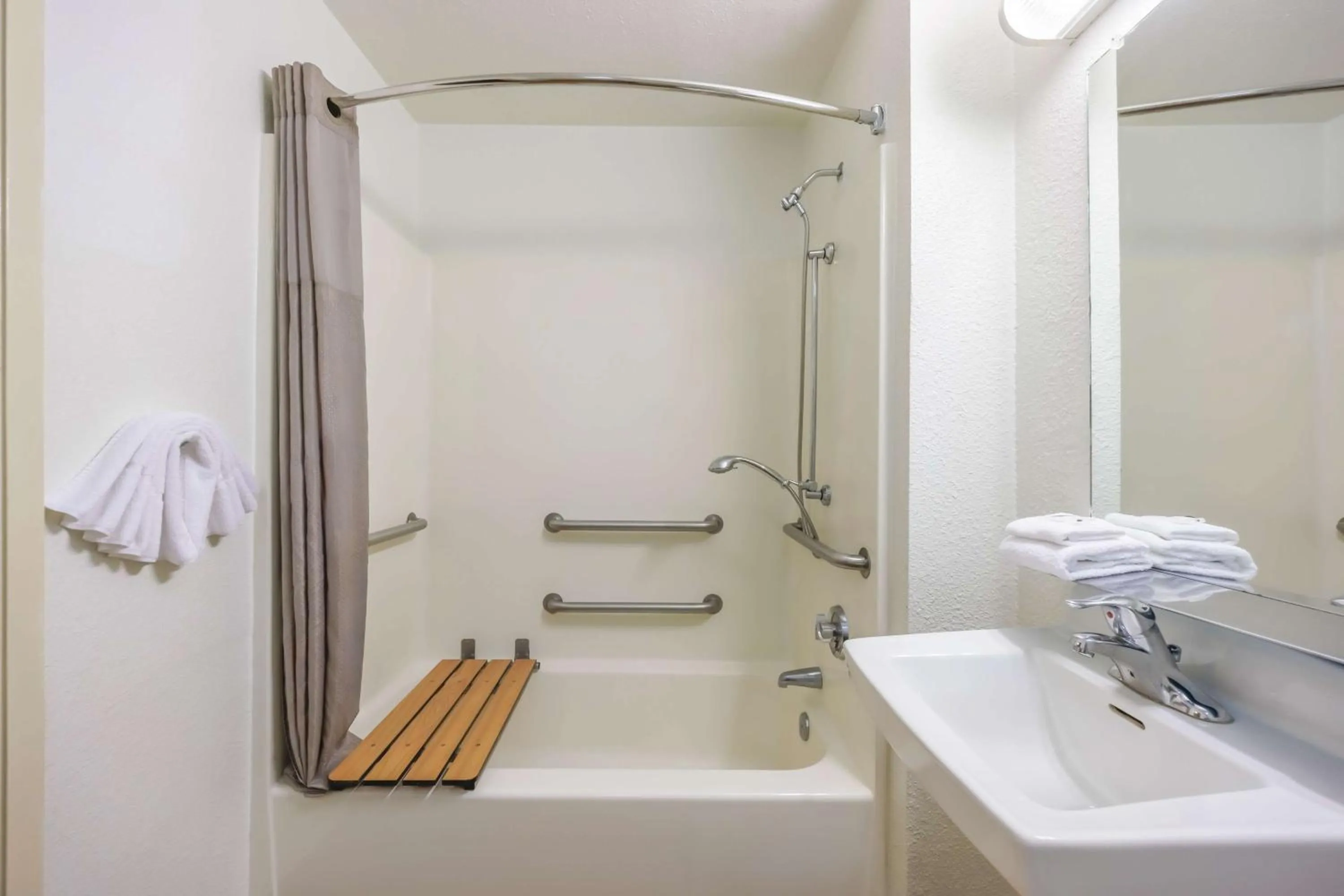 Bathroom in Motel 6-Seattle, WA - Sea-Tac Airport South