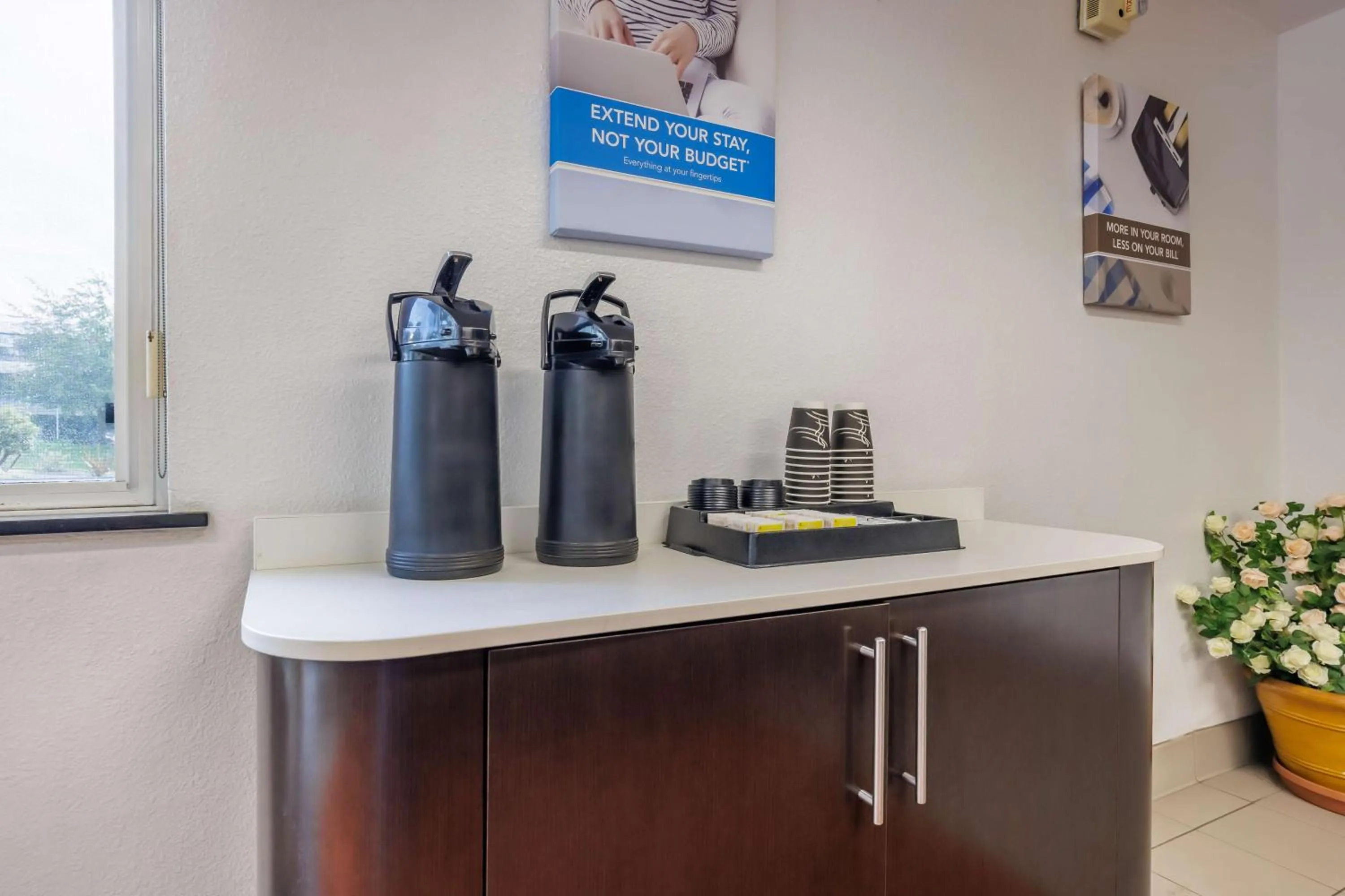 Property building in Motel 6-Seattle, WA - Sea-Tac Airport South