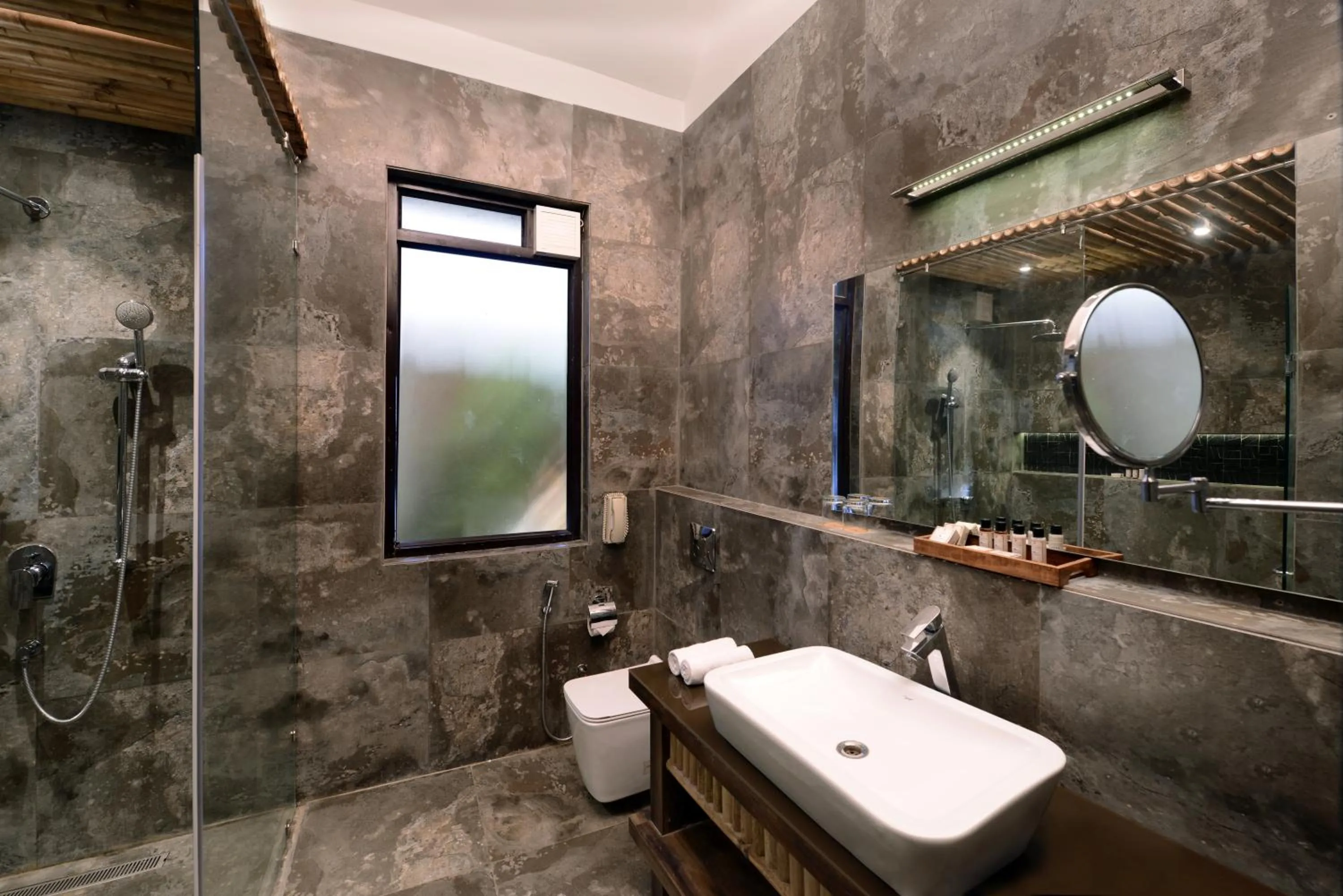 Bathroom in Shri Radha Brij Vasundhara Resort & Spa