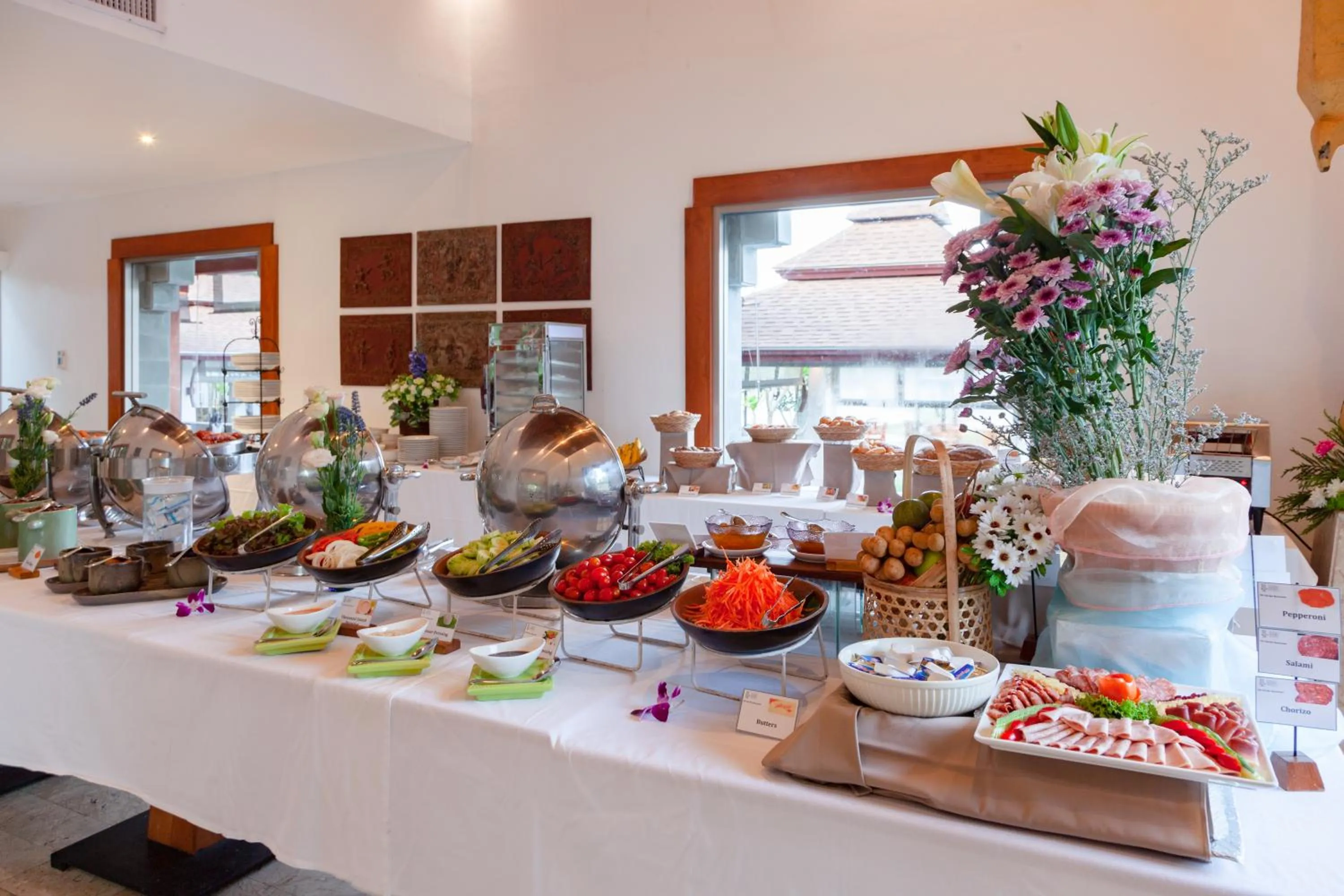 Breakfast in Nakamanda Resort and Spa