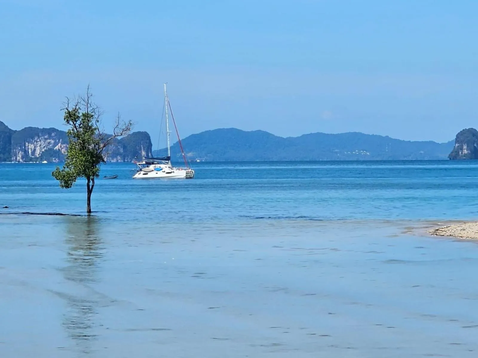 Beach in Nakamanda Resort and Spa