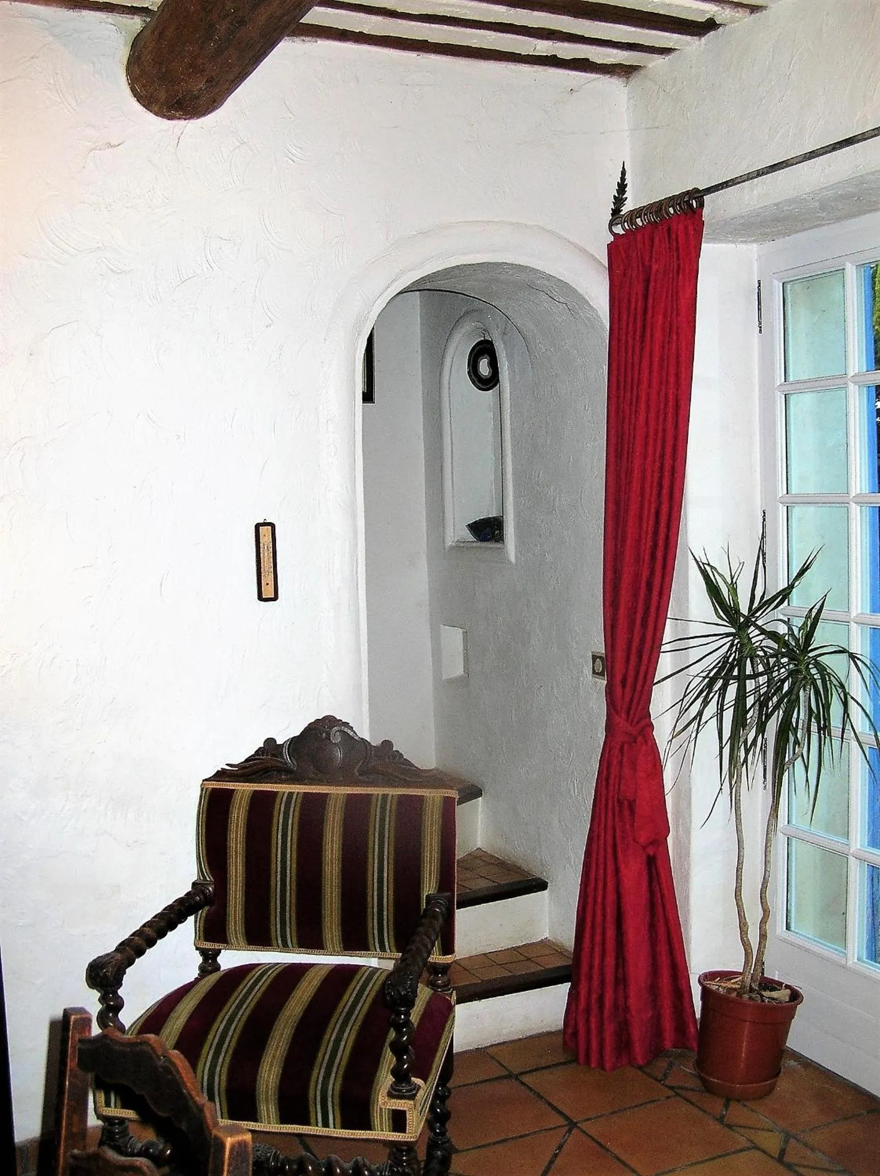 Communal lounge/ TV room in Le Mas De La Cigale Bleue, Caumont Sur Durance