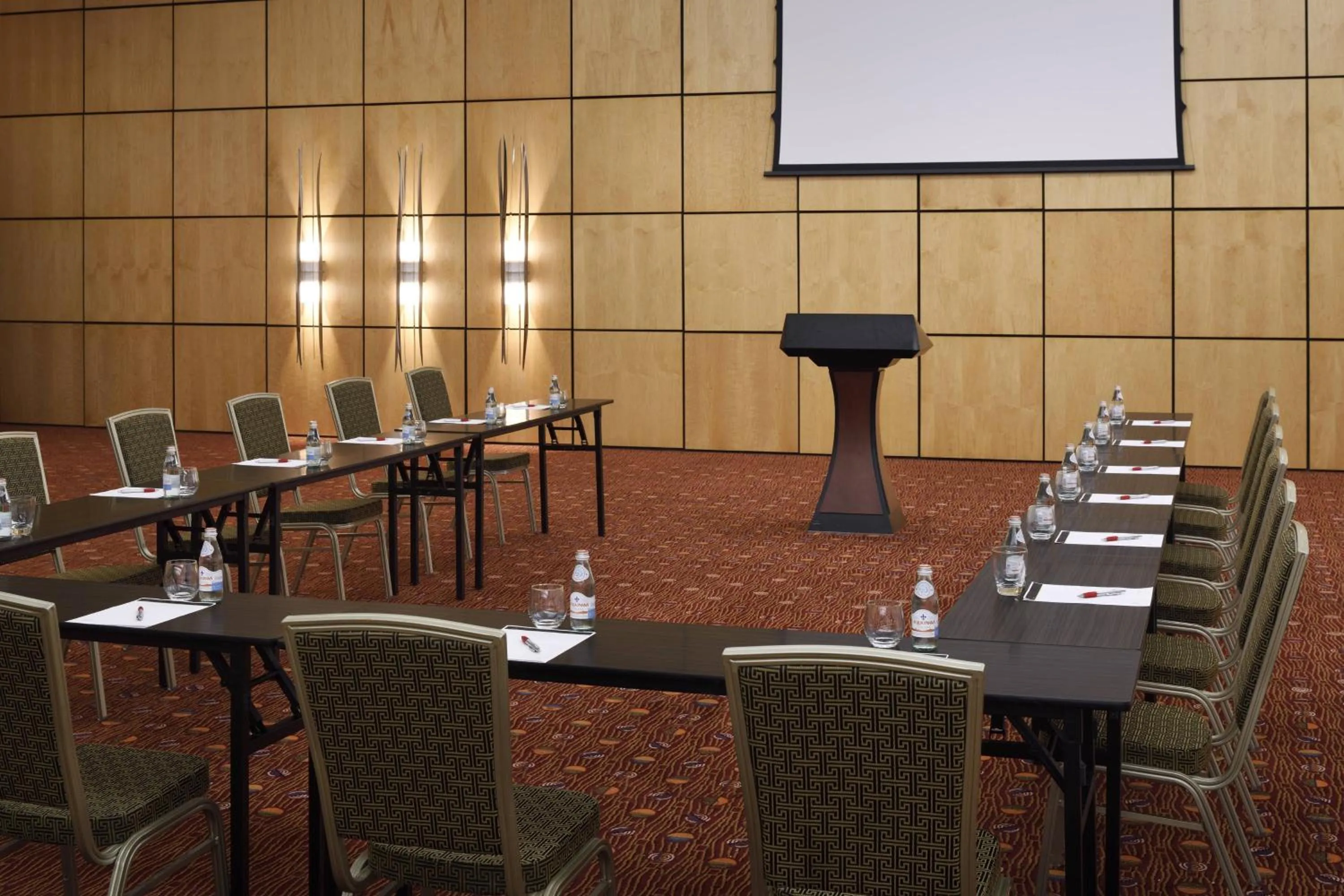 Meeting/conference room in Accra Marriott Hotel