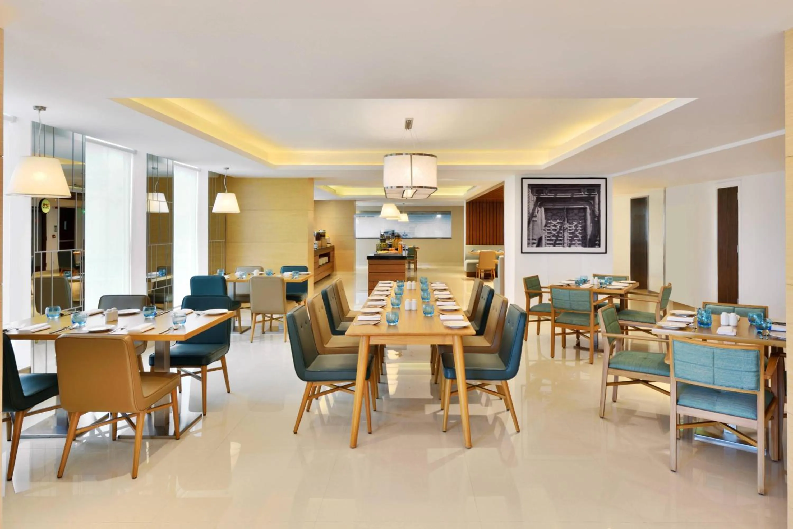 Kitchen or kitchenette in Fairfield by Marriott Chennai OMR