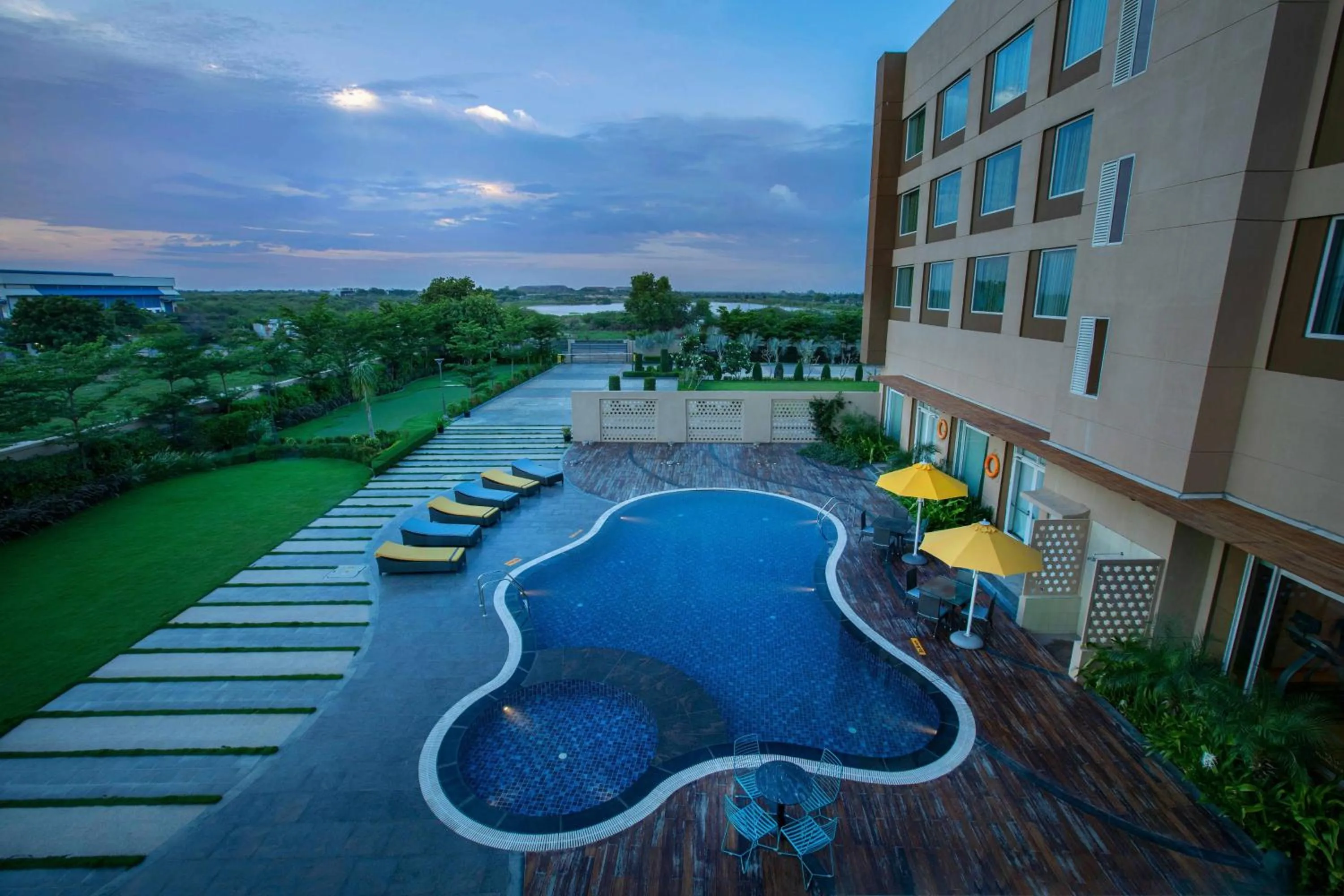 Swimming pool in Fairfield by Marriott Sriperumbudur