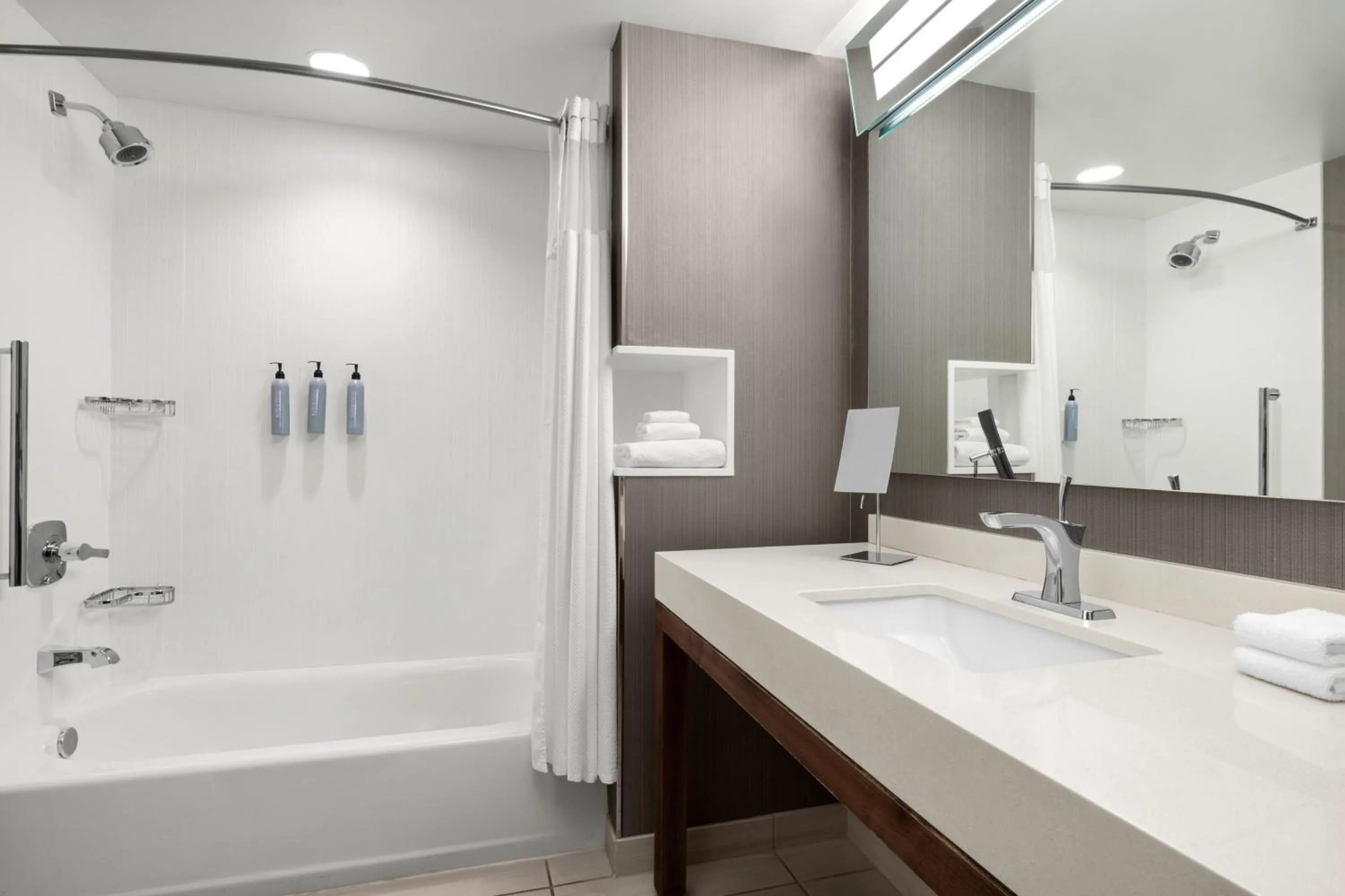 Photo of the whole room in Courtyard by Marriott Omaha East/Council Bluffs, IA