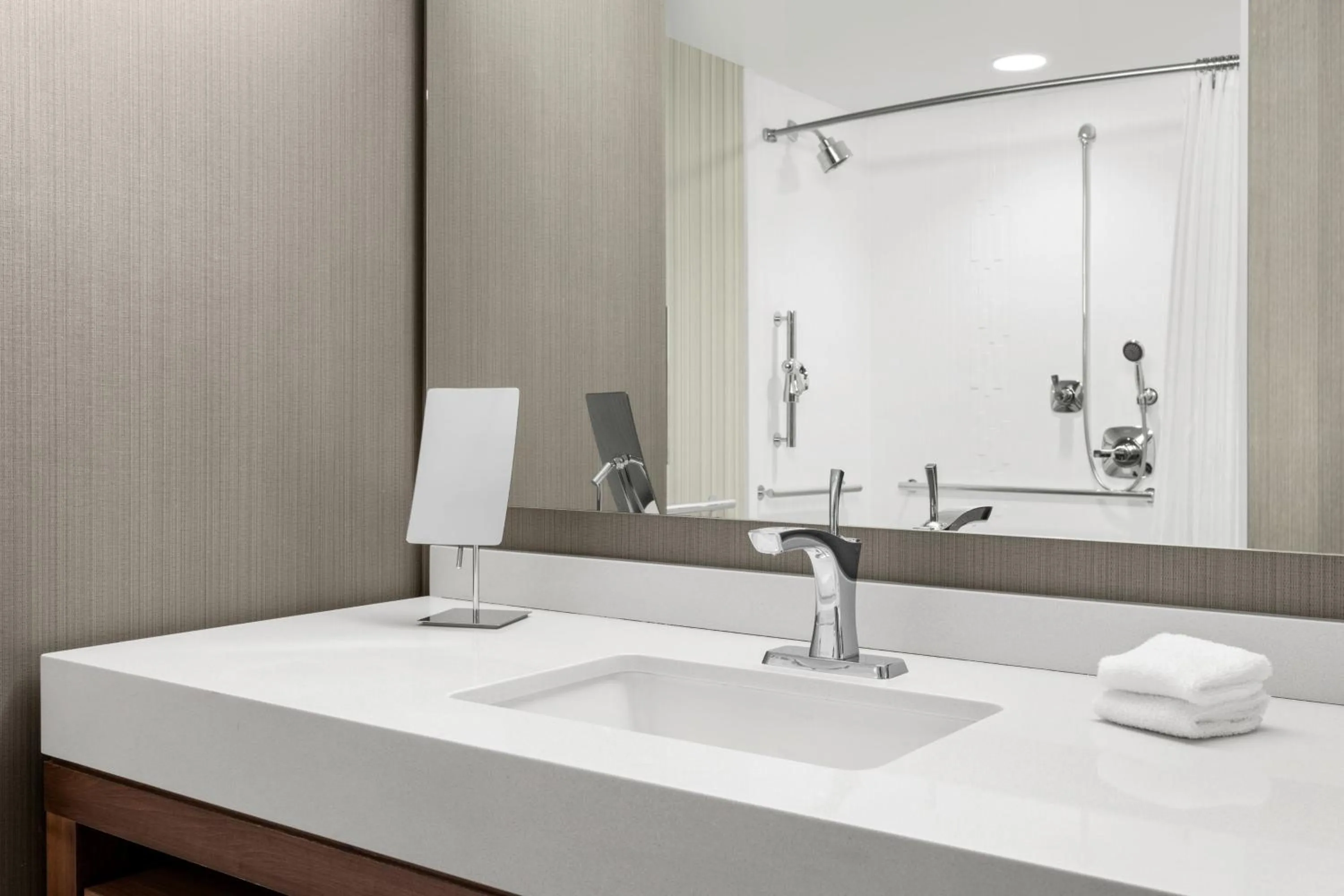 Bathroom in Courtyard by Marriott Omaha East/Council Bluffs, IA