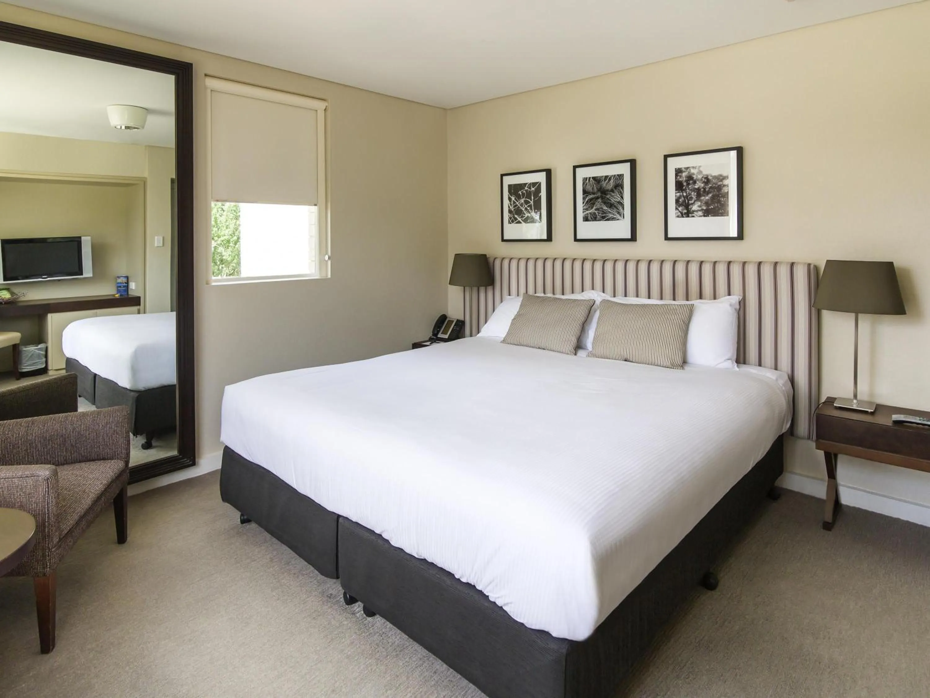 Bedroom, Bed in Peppers Craigieburn Resort