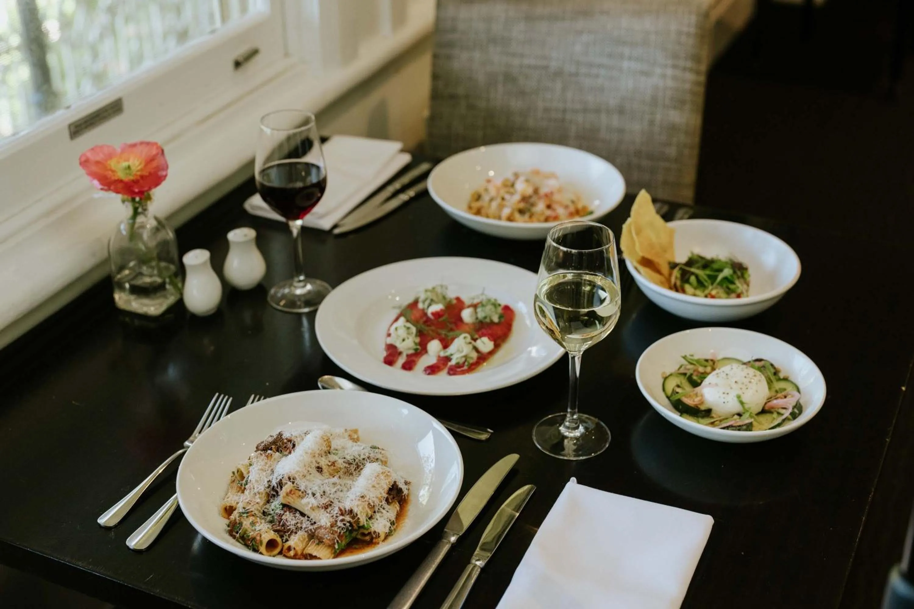 Restaurant/places to eat in Peppers Craigieburn Resort