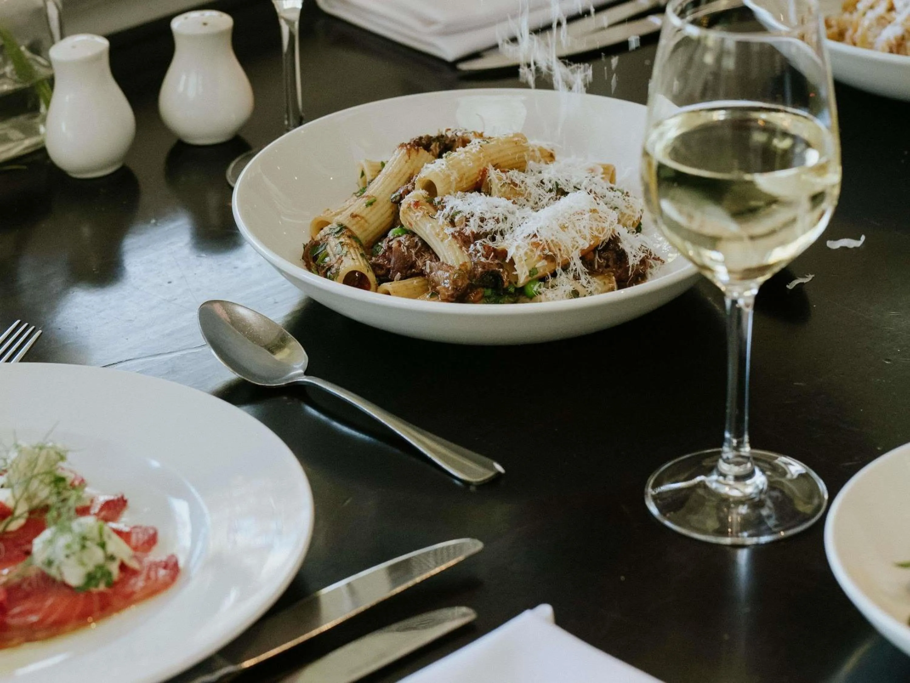 Restaurant/places to eat in Peppers Craigieburn Resort