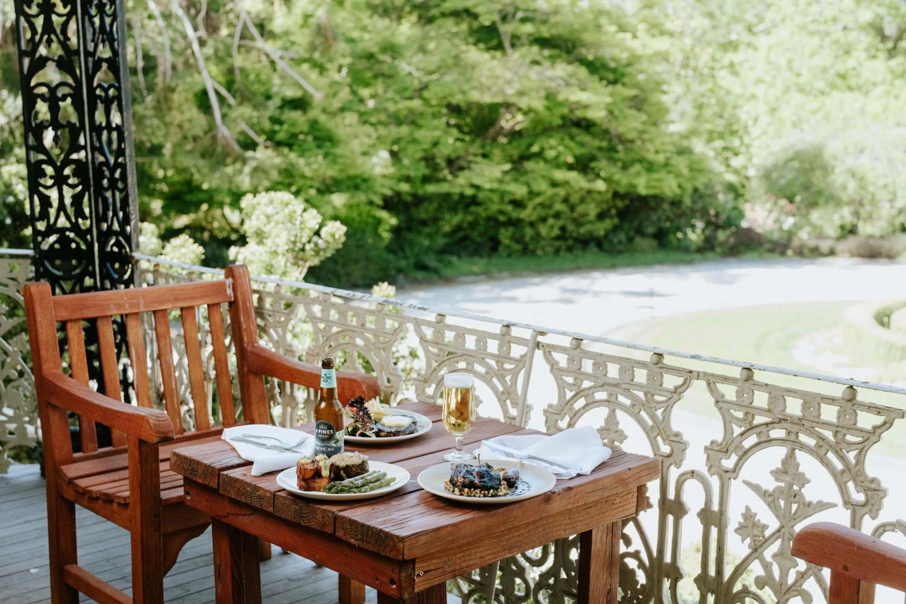 Restaurant/places to eat in Peppers Craigieburn Resort