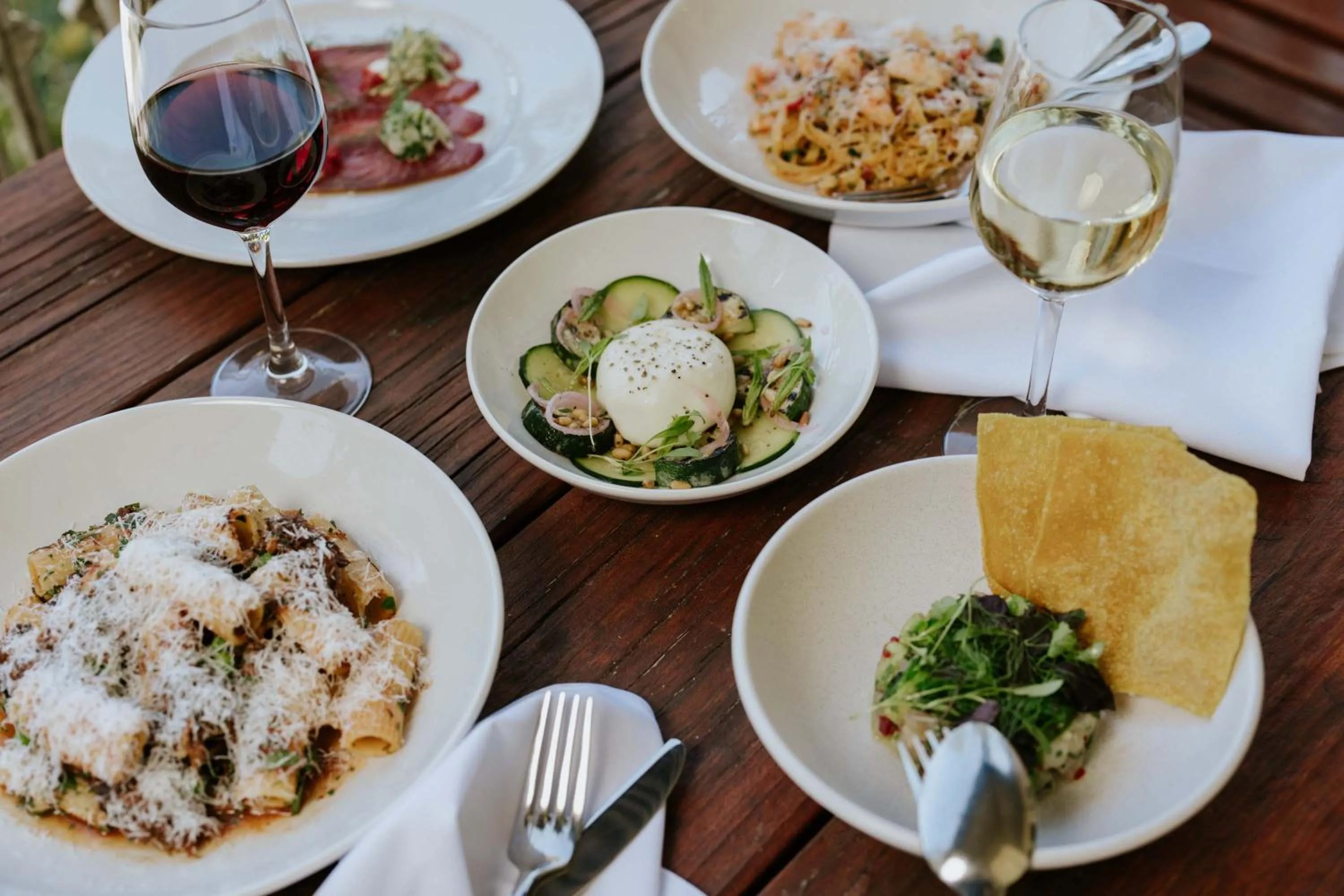 Restaurant/places to eat in Peppers Craigieburn Resort