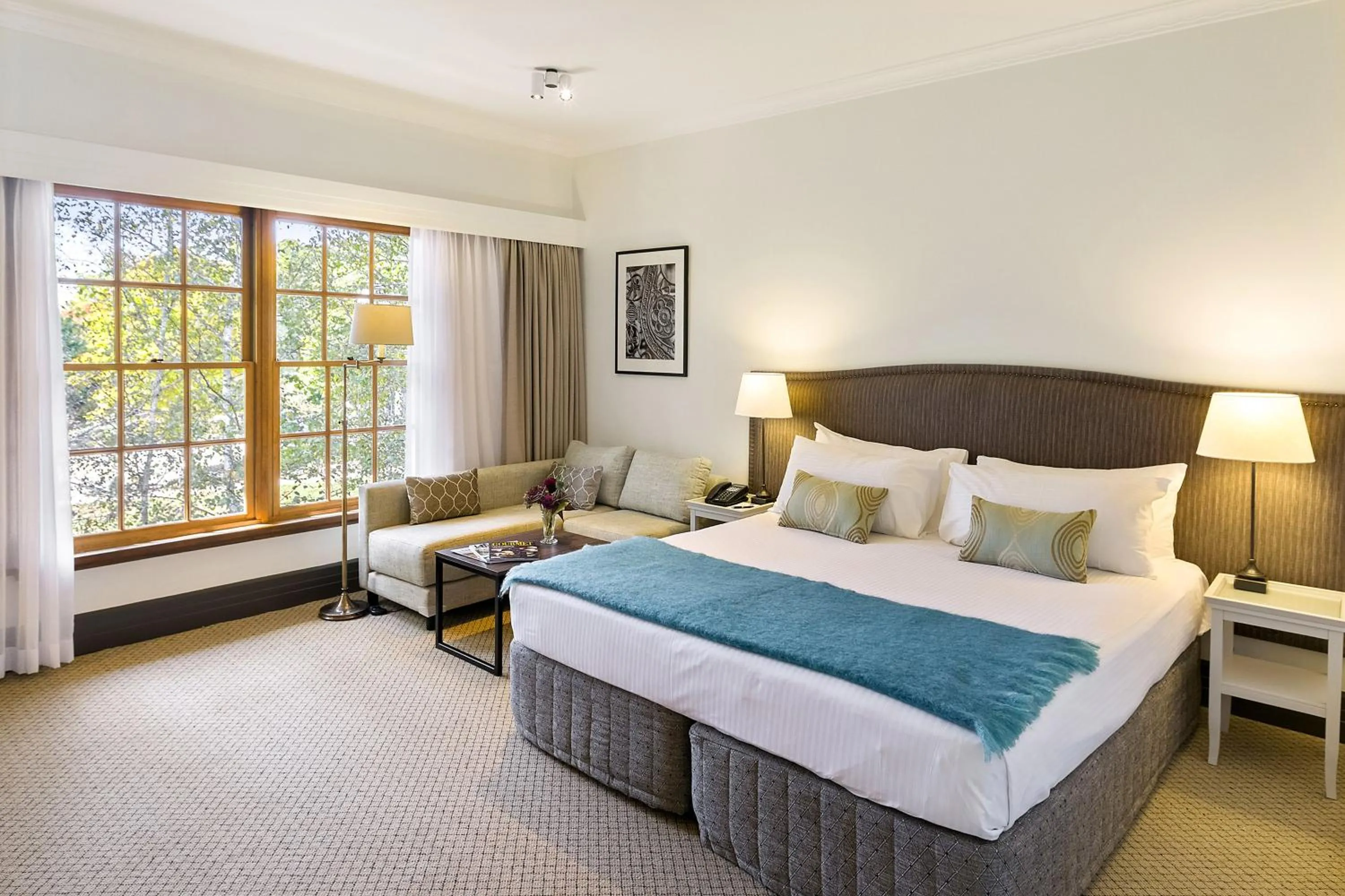 Bedroom, Bed in Peppers Manor House