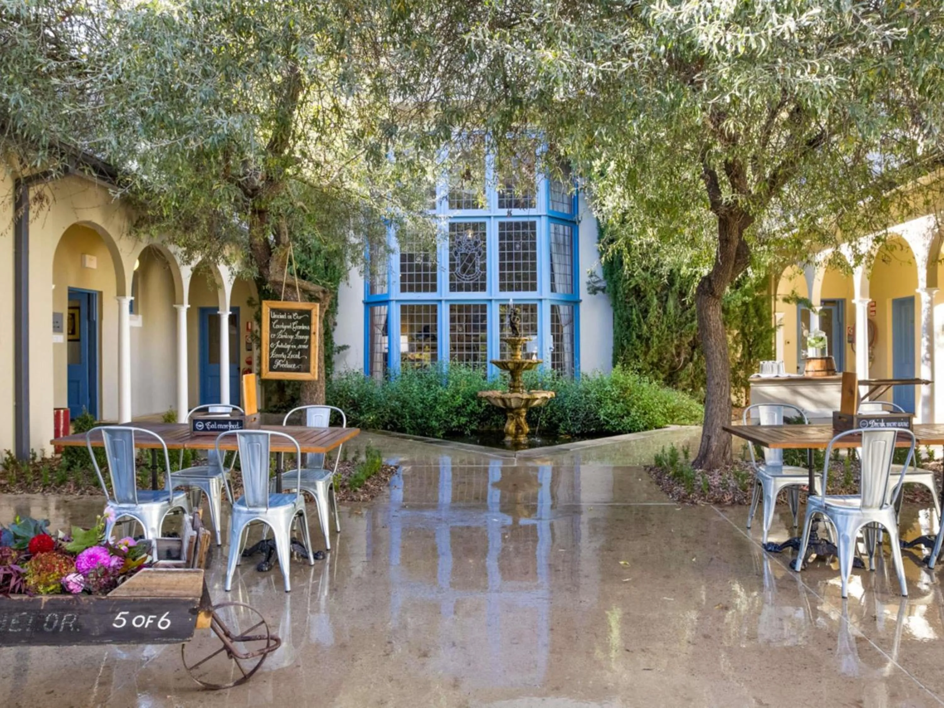 Property building in Peppers Manor House