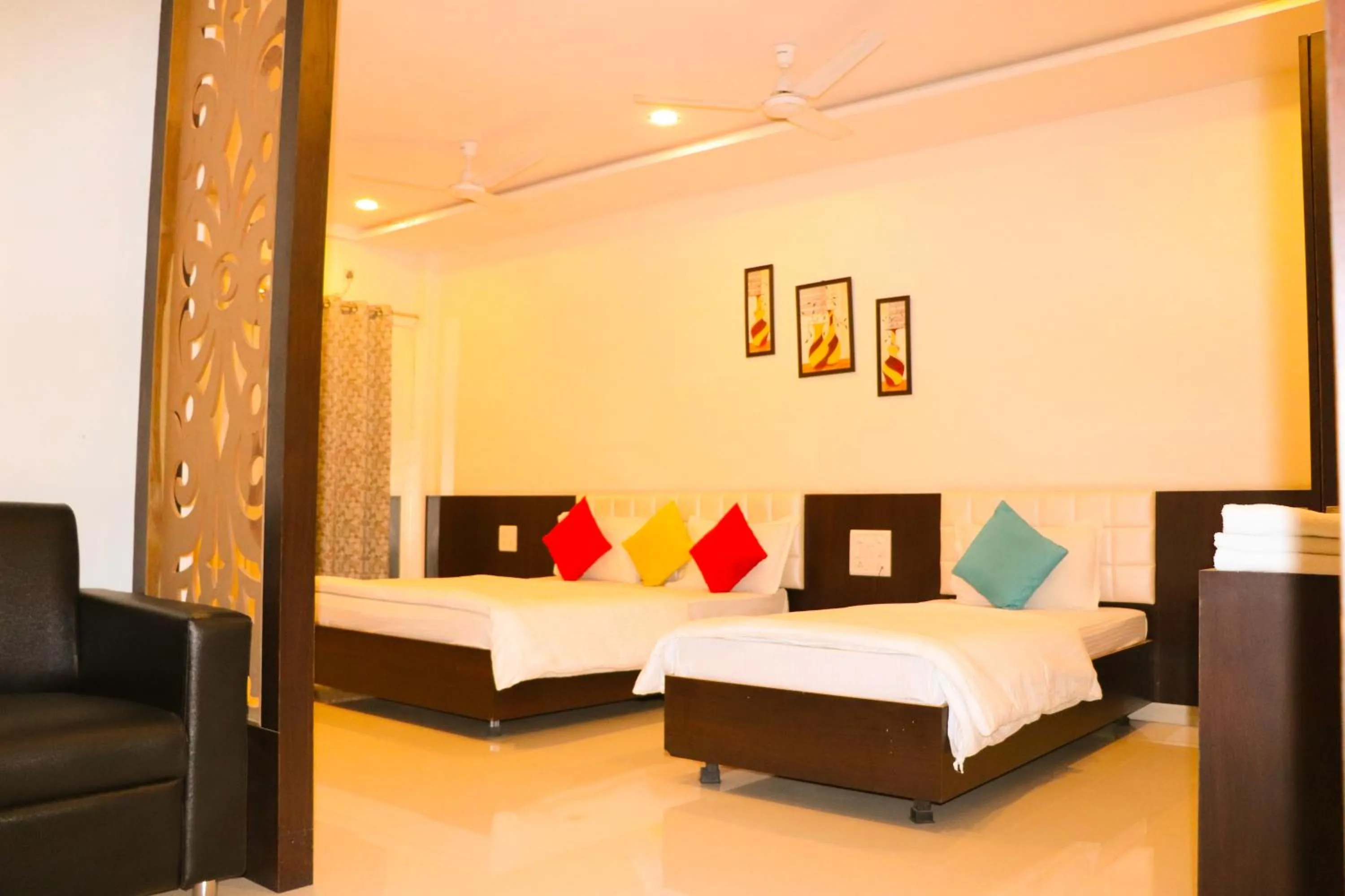 Photo of the whole room, Bed in Hotel Neem Tree