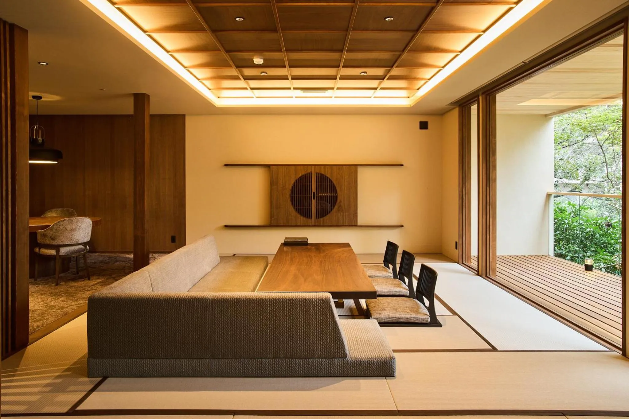 Living room, Bed in Jinya Ryokan