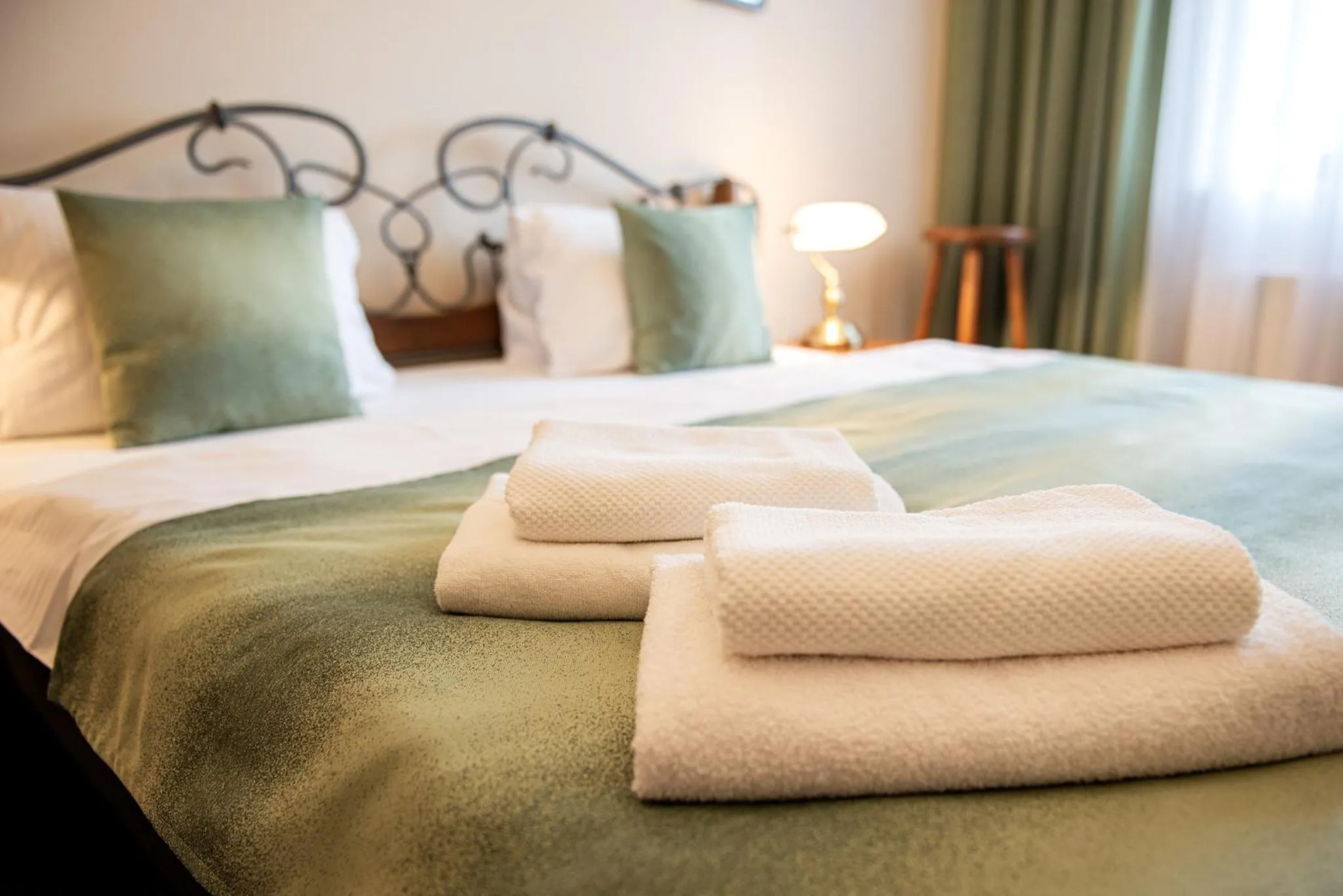 Bed in Residence Hattrick