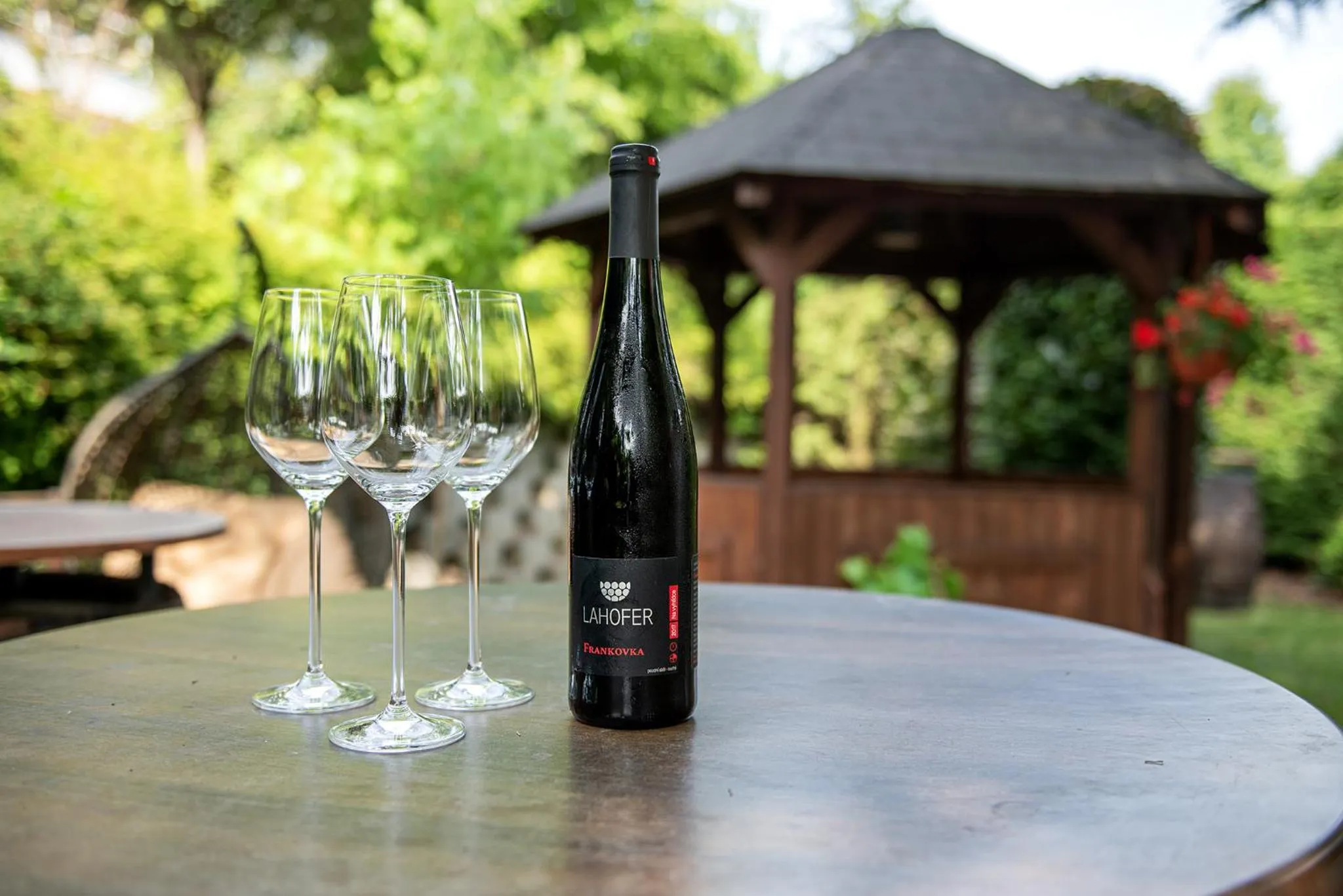 Property building in Residence Hattrick