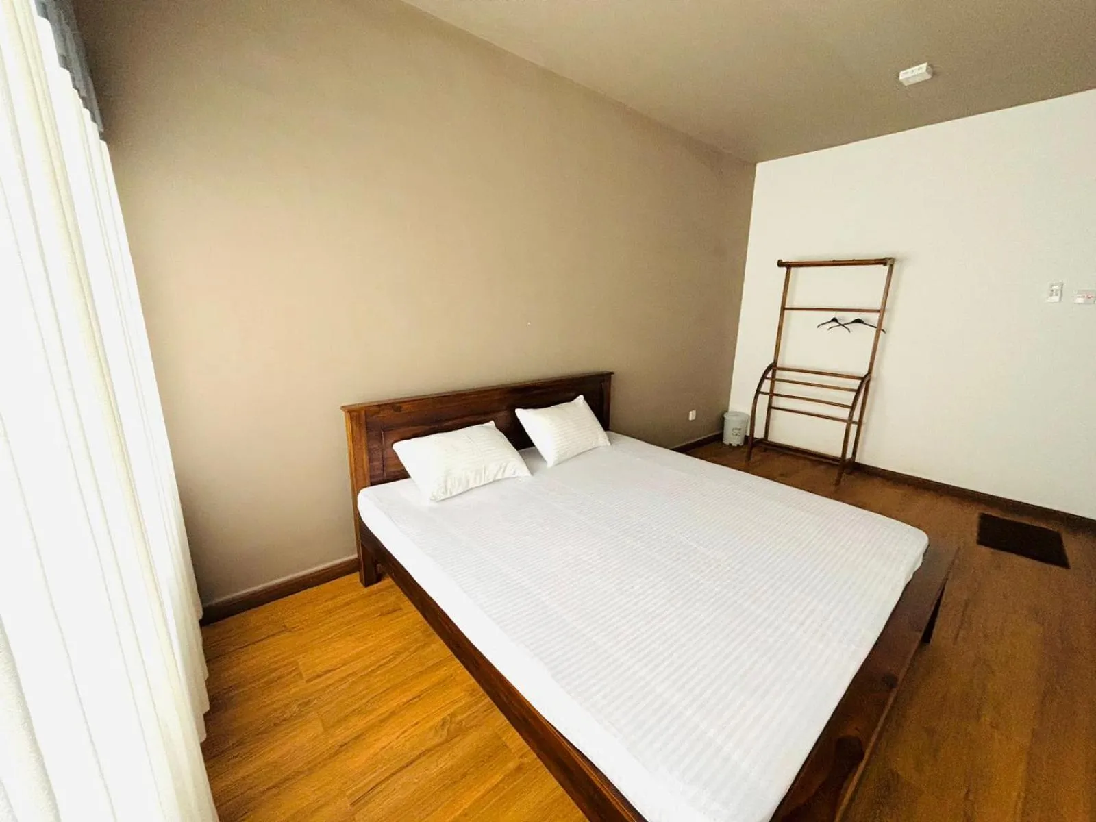 Double Room with Private Bathroom in Havelock City Hostel, Colombo