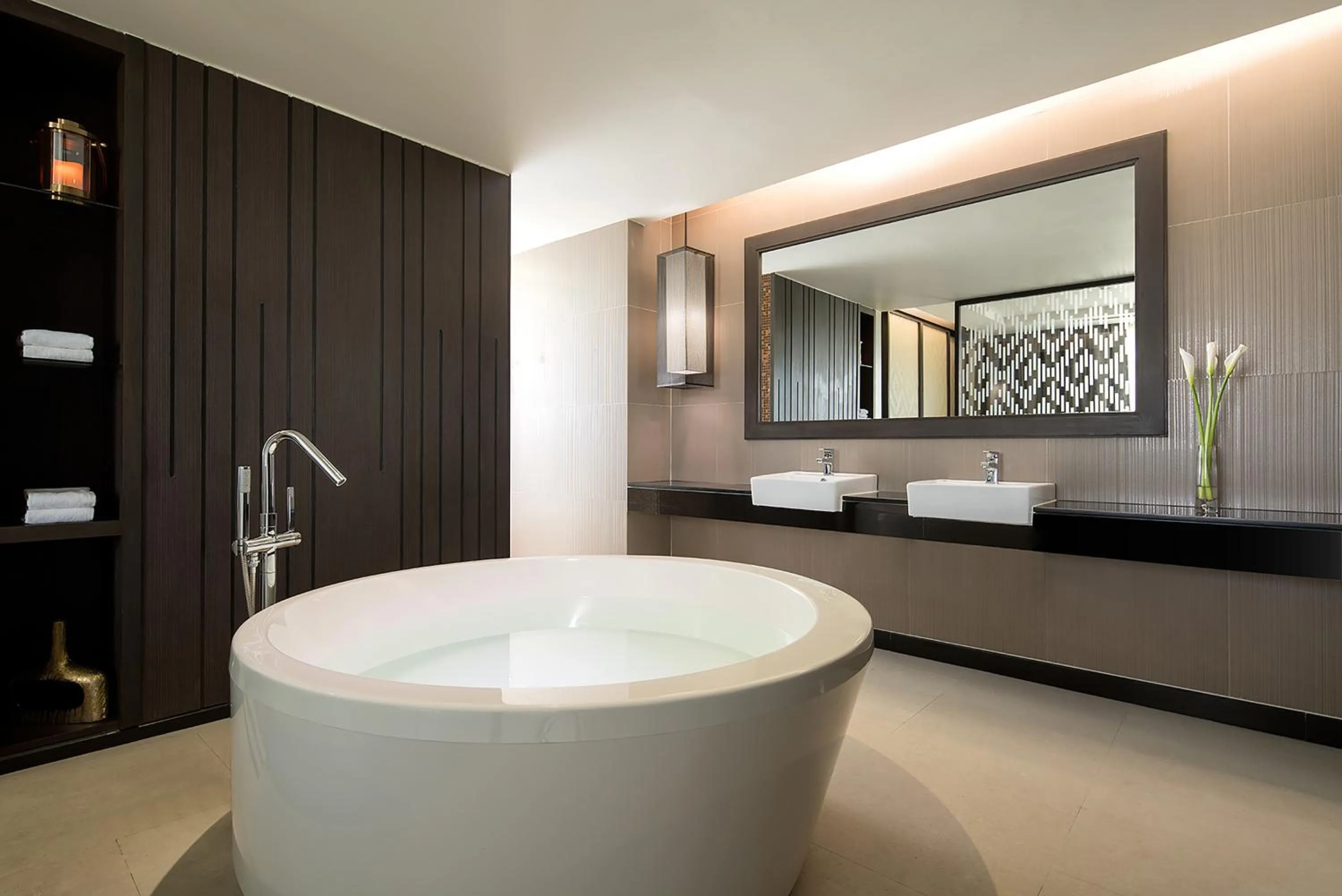 Bath in Avani Khon Kaen Hotel & Convention Centre