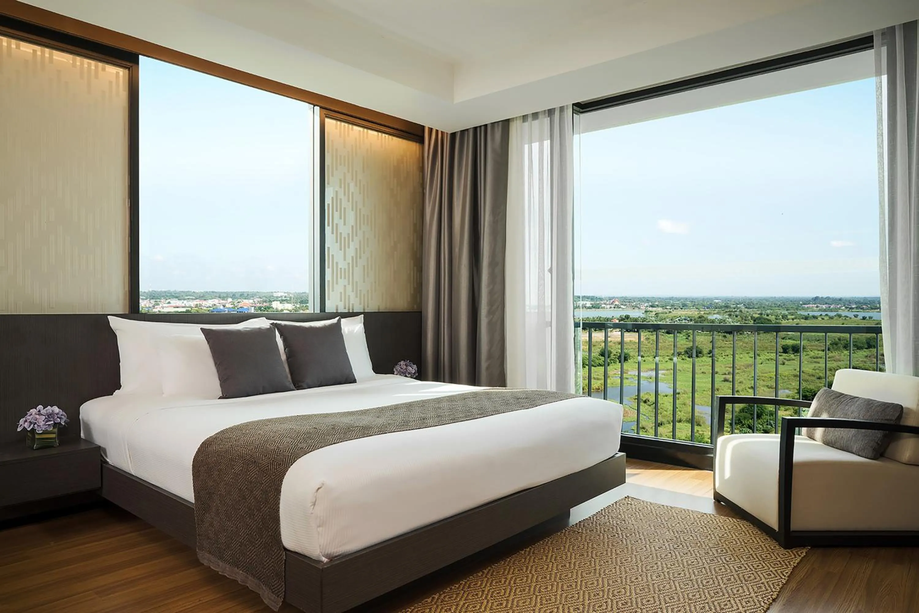 View (from property/room), Bed in Avani Khon Kaen Hotel & Convention Centre