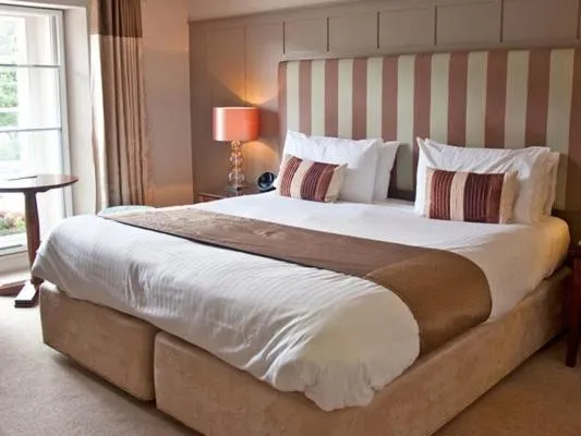 Bedroom, Bed in The Norway Inn