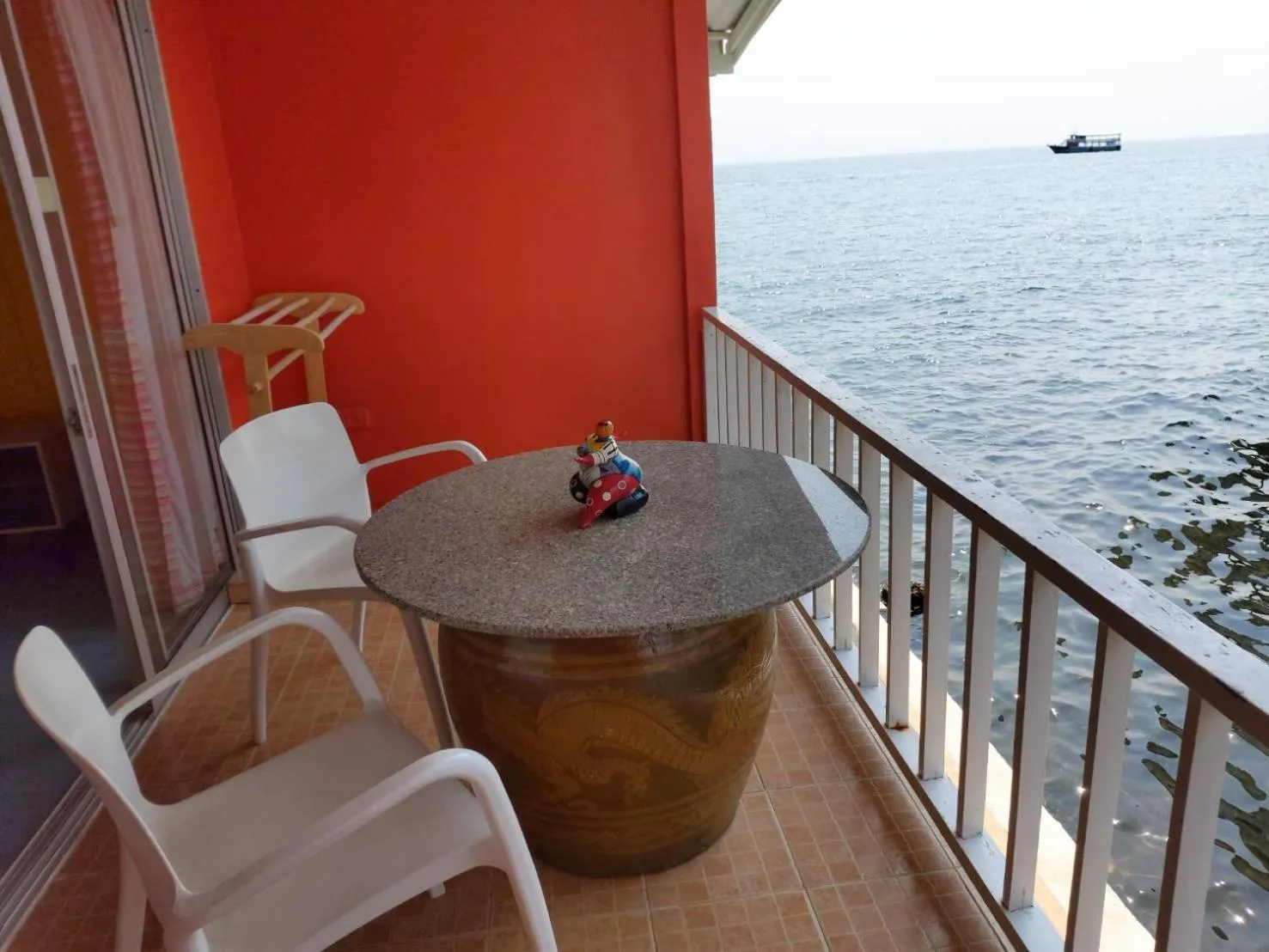 Balcony/Terrace in Lareena Resort Koh Larn Pattaya