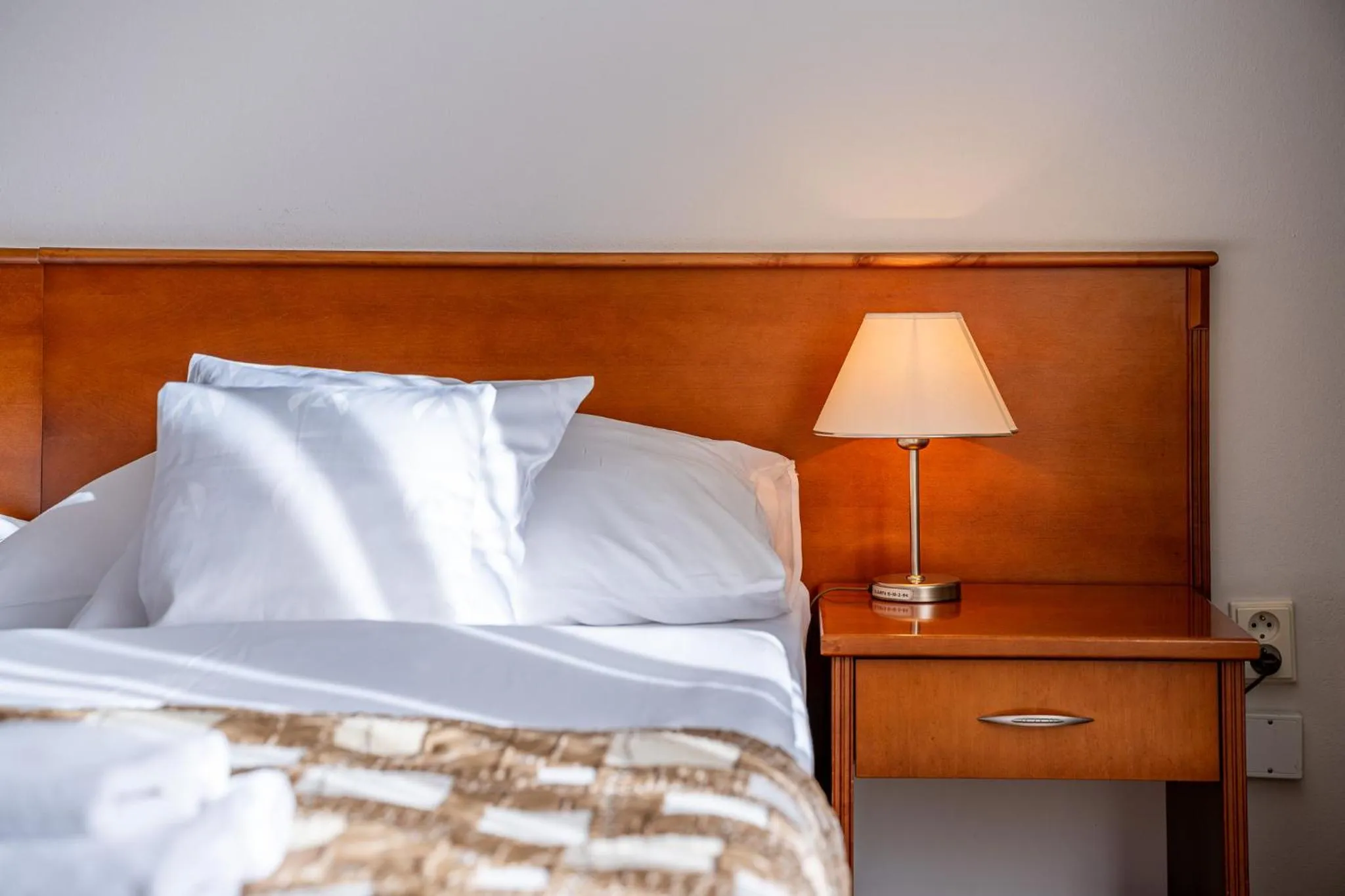 Bed in April hotel Panorama