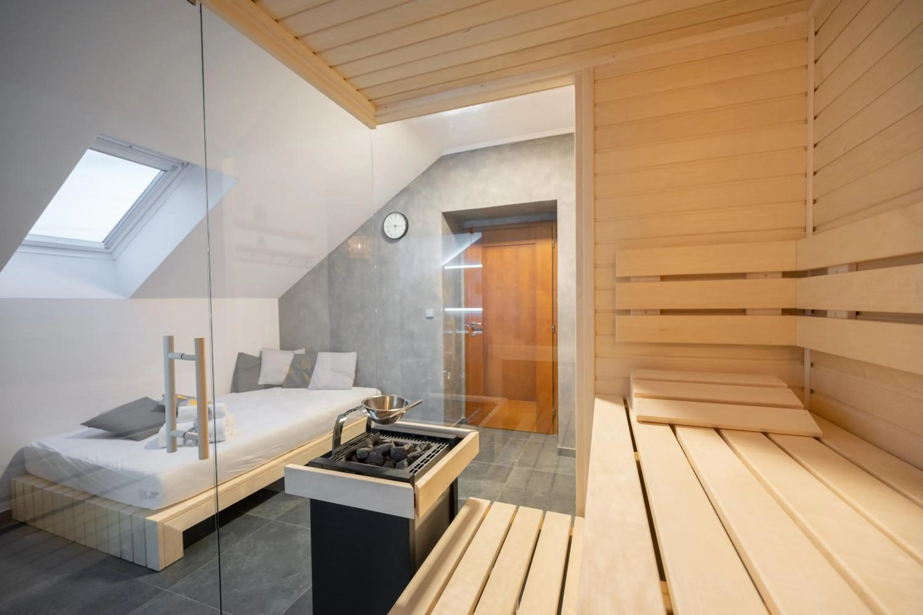 Sauna, Bed in April hotel Panorama