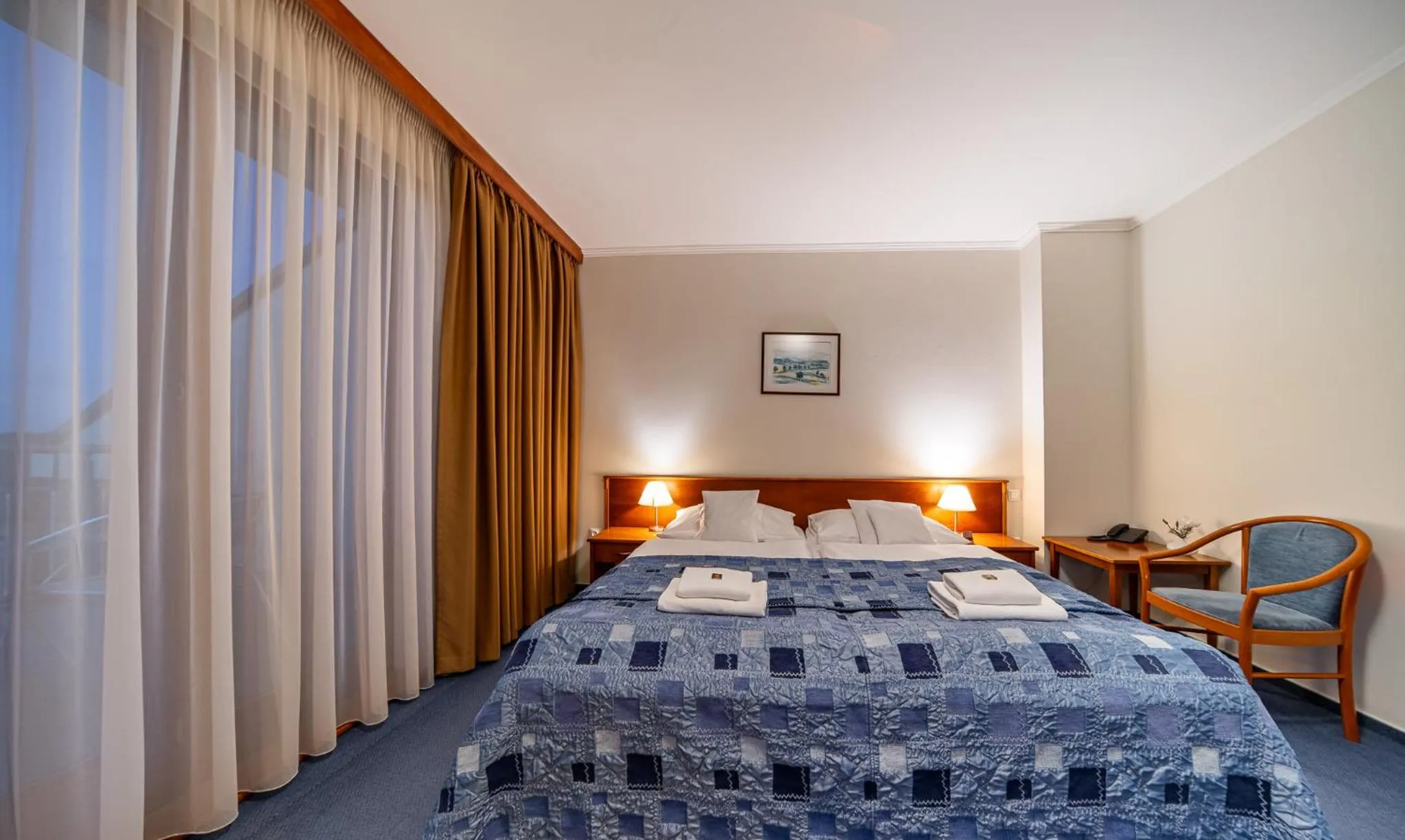 Bed in April hotel Panorama