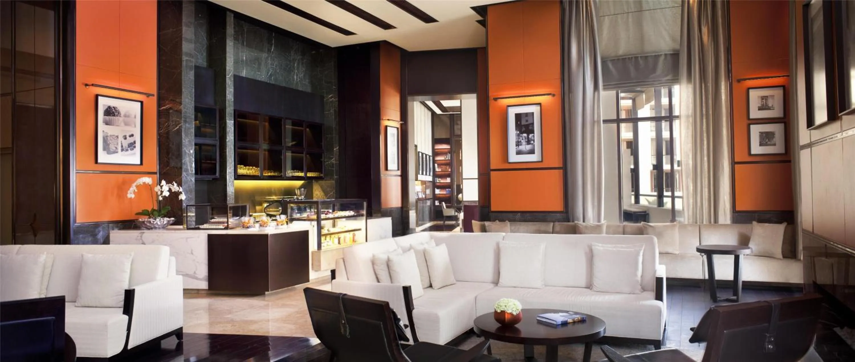 Lounge or bar in Park Hyatt Abu Dhabi Hotel and Villas