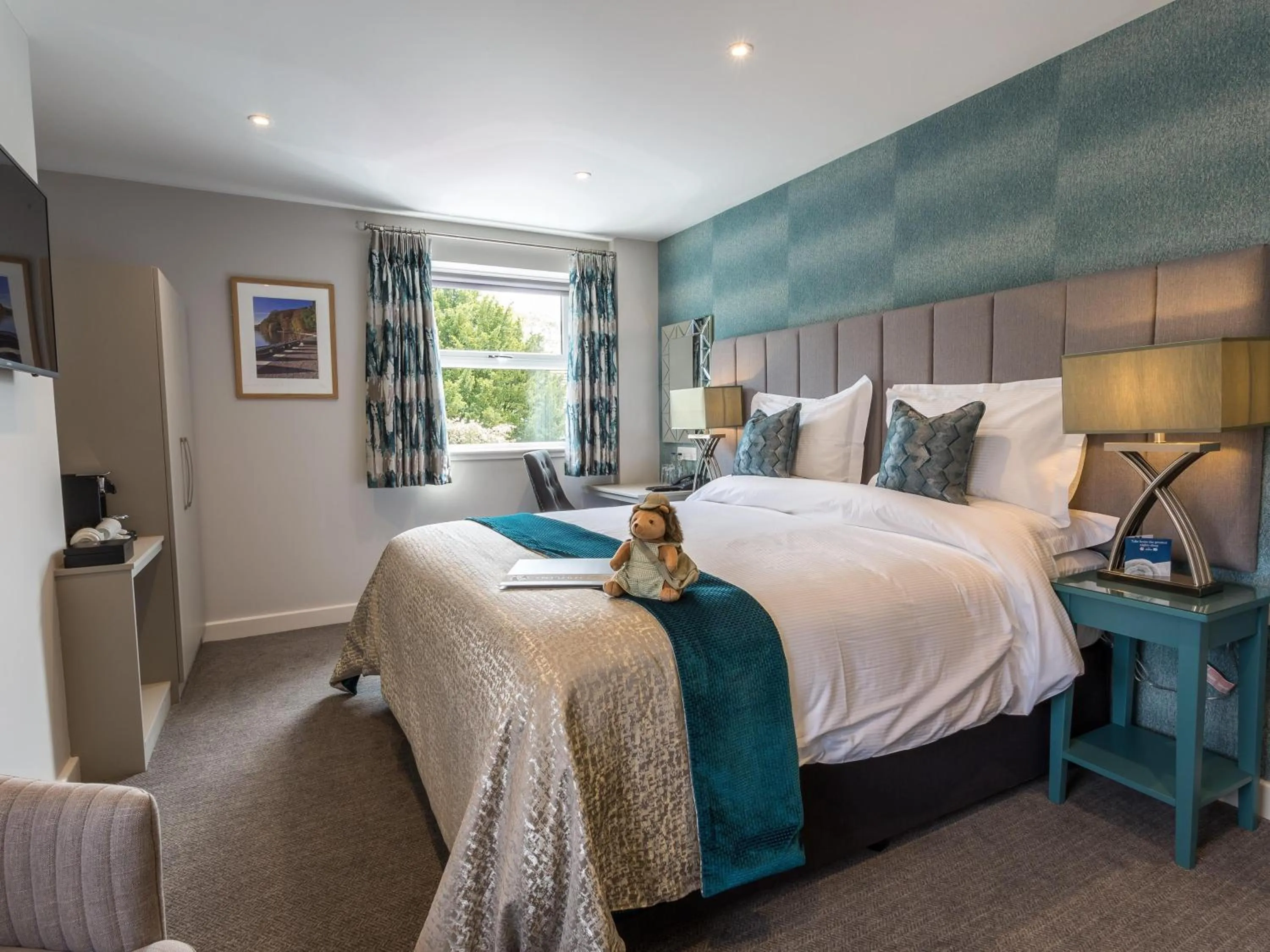 Bedroom, Bed in The Sally