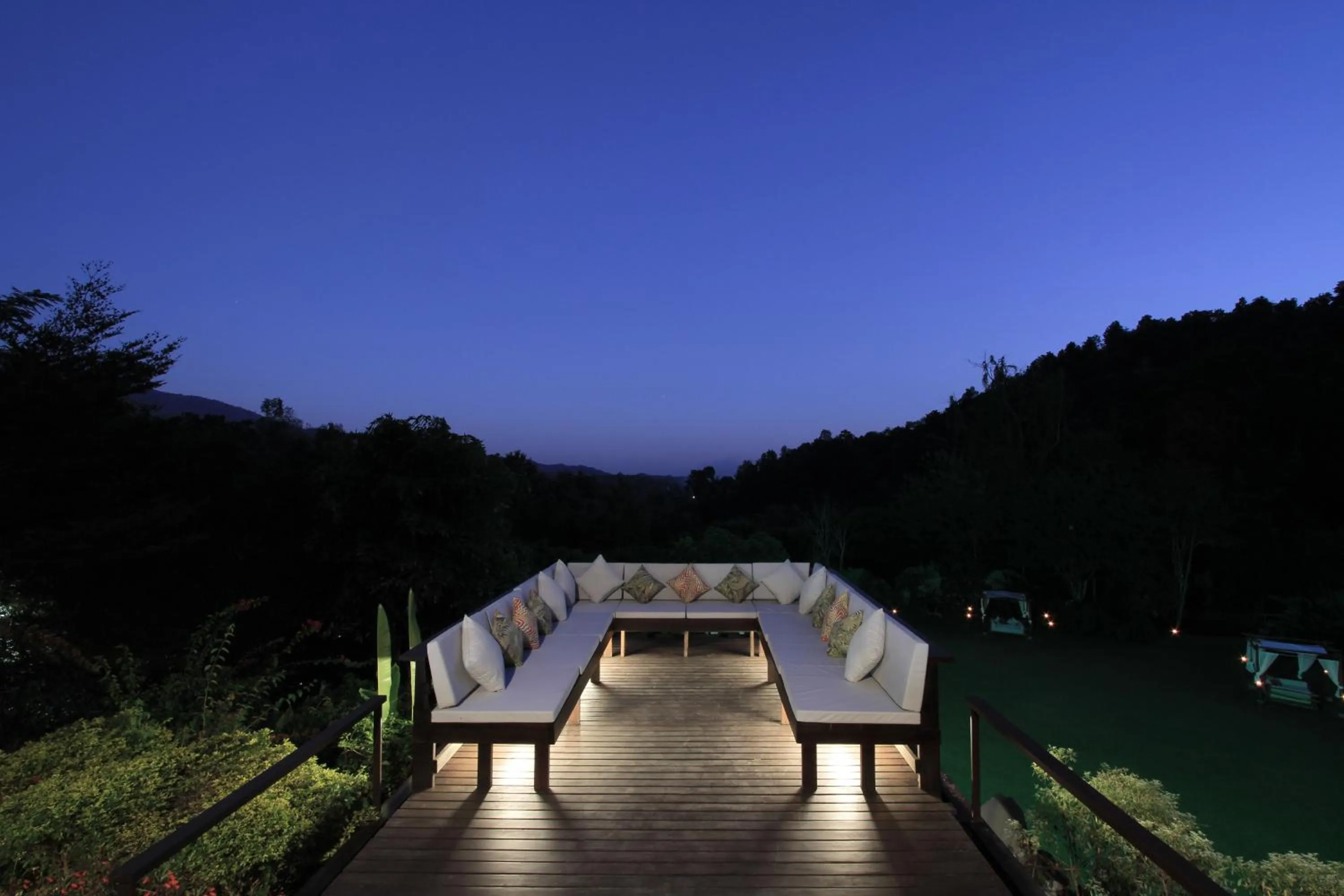 Area and facilities in Vanilla hill (hill lodge)