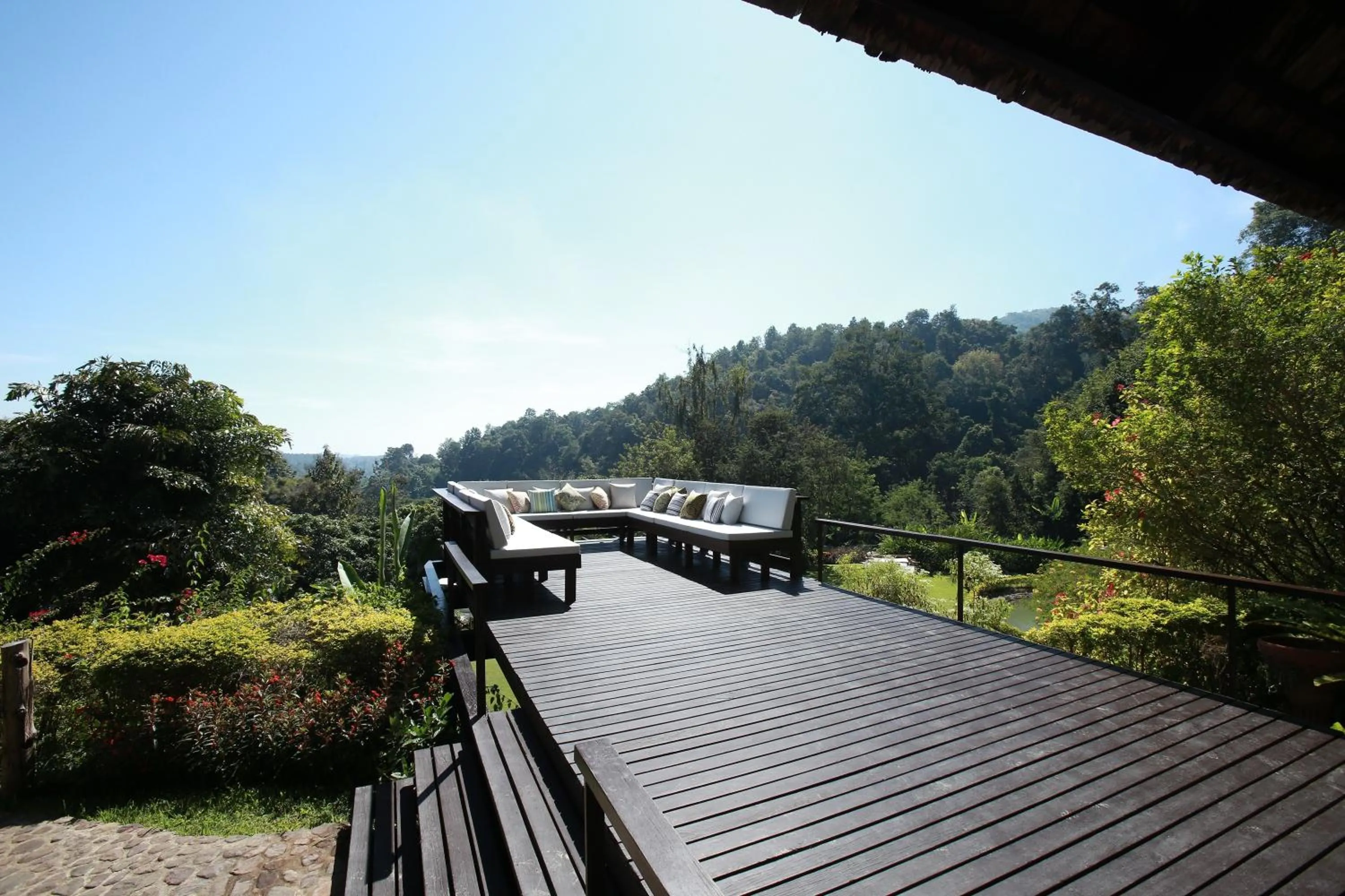 Balcony/Terrace in Vanilla hill (hill lodge)