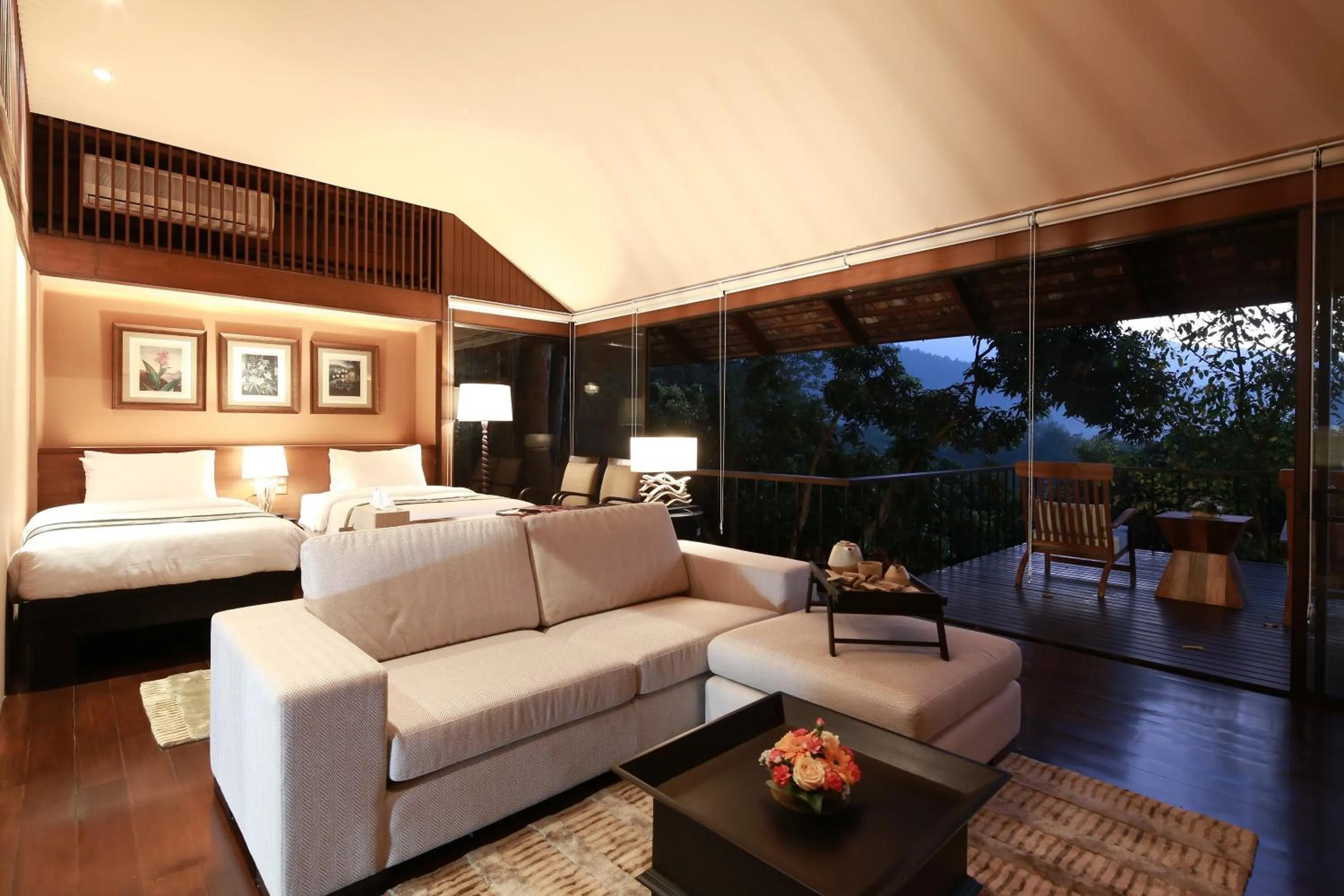 Bedroom, Bed in Vanilla hill (hill lodge)