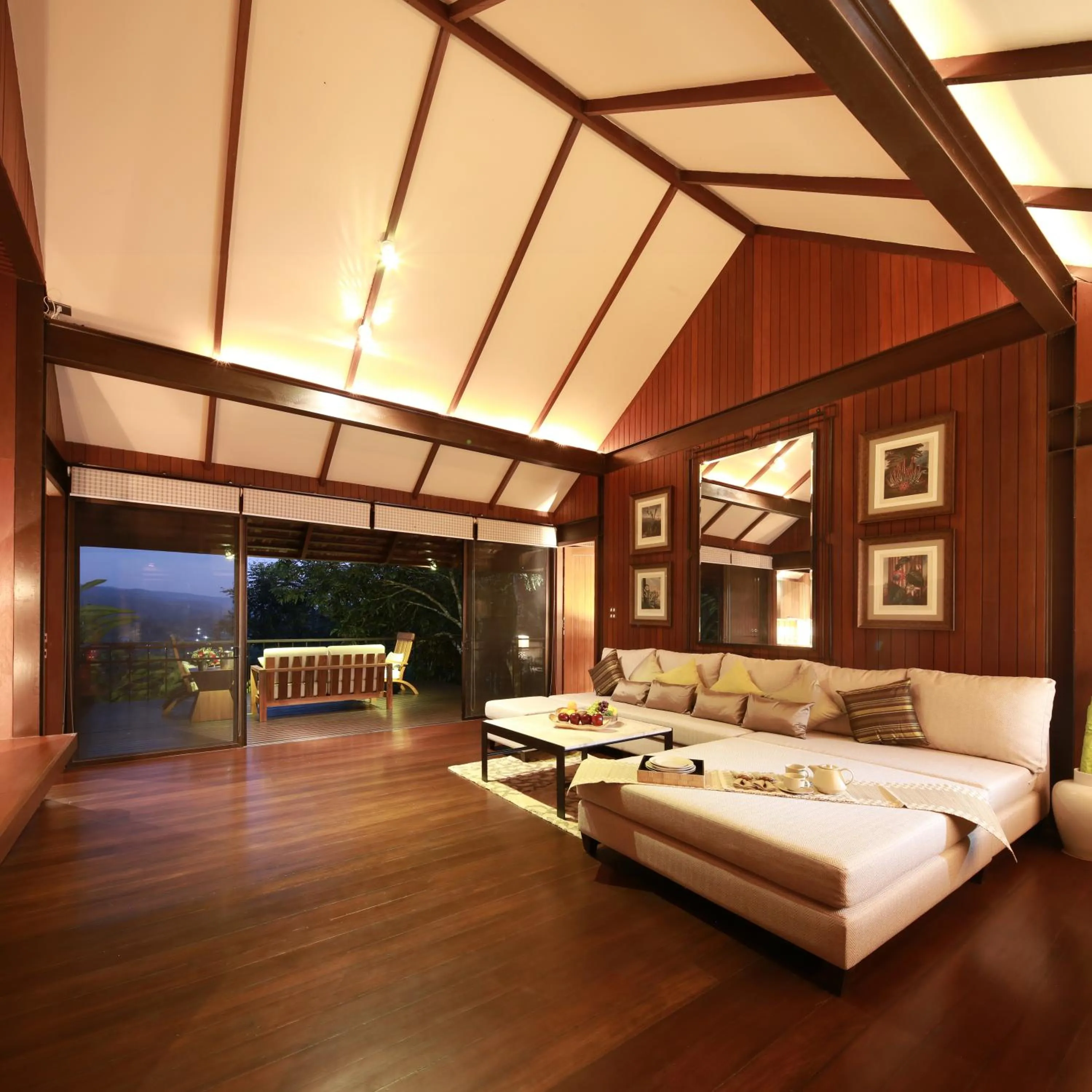 Living room, Bed in Vanilla hill (hill lodge)